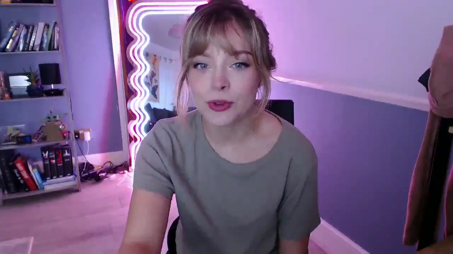 Gallery image thumbnail from KittyCash3w's myfreecams stream on, 11/16/2025, 15:35 image 20 of 20