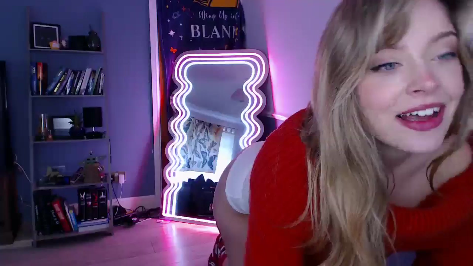Gallery image thumbnail from KittyCash3w's myfreecams stream on, 11/17/2025, 11:01 image 12 of 20