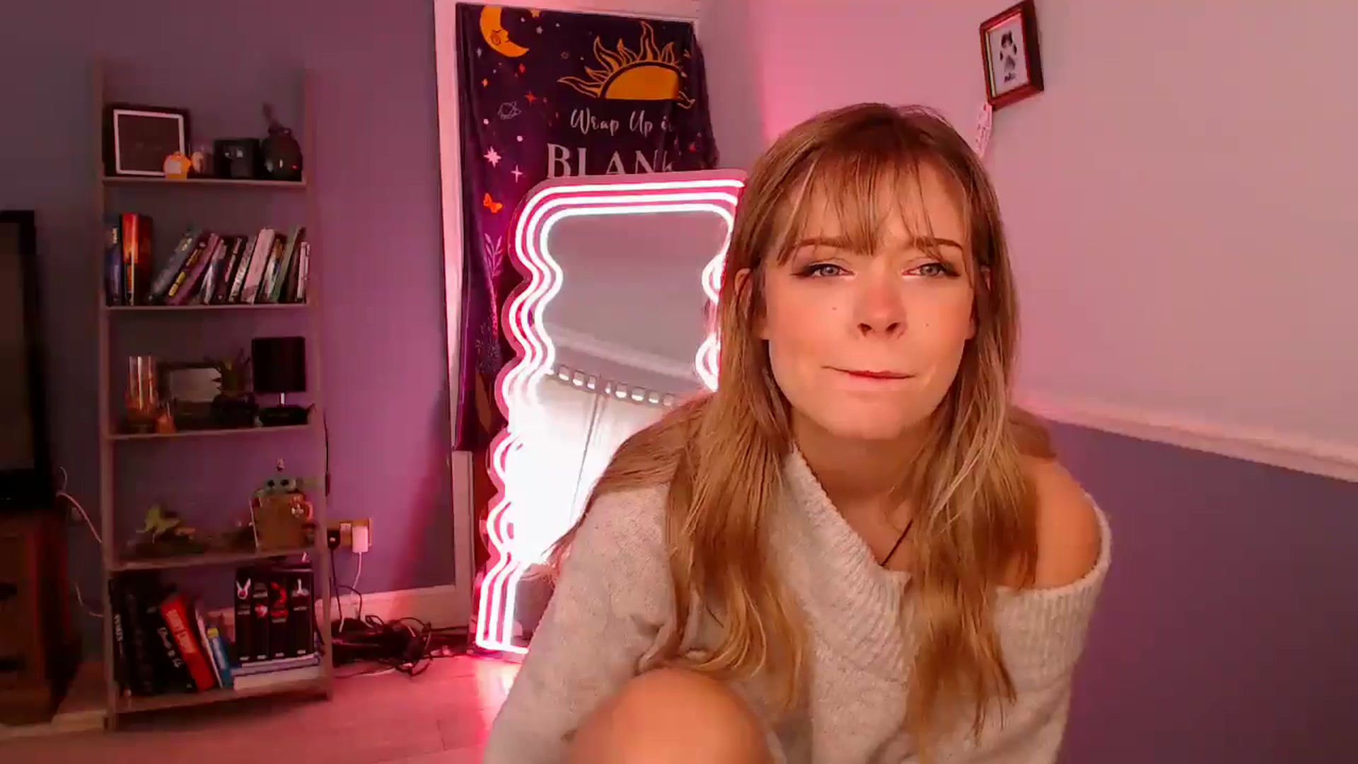 Gallery image thumbnail from KittyCash3w's myfreecams stream on, 11/19/2025, 11:26 image 7 of 20