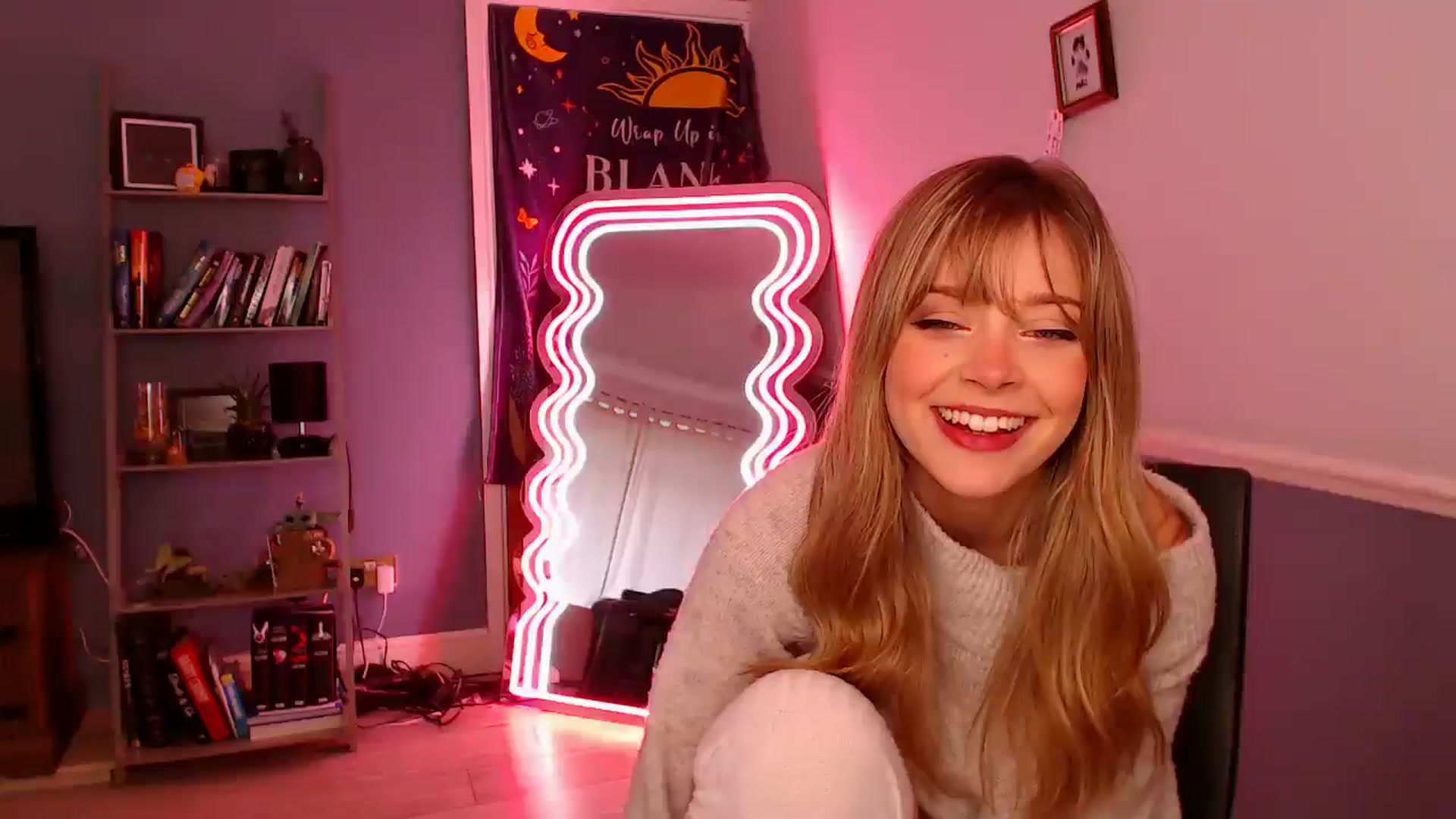 Gallery image thumbnail from KittyCash3w's myfreecams stream on, 11/19/2025, 11:26 image 13 of 20