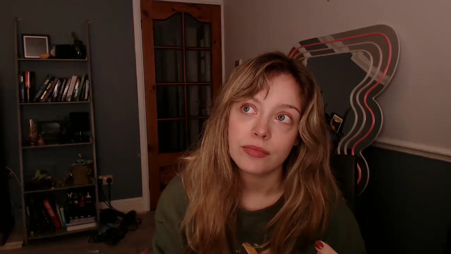 Gallery image thumbnail from KittyCash3w's myfreecams stream on, 12/06/2025, 19:03 image 11 of 20