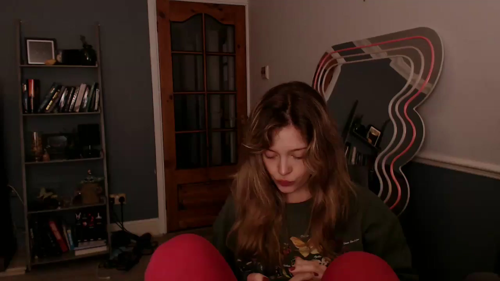 Gallery image thumbnail from KittyCash3w's myfreecams stream on, 12/06/2025, 19:03 image 18 of 20