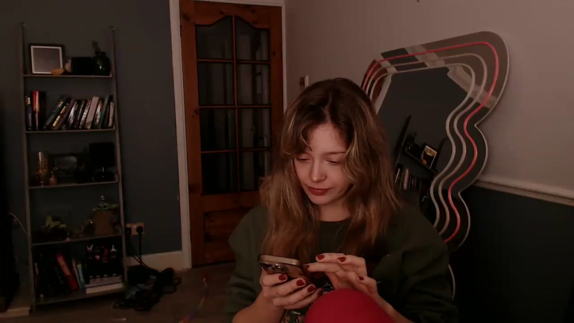 Gallery image thumbnail from KittyCash3w's myfreecams stream on, 12/06/2025, 19:03 image 16 of 20