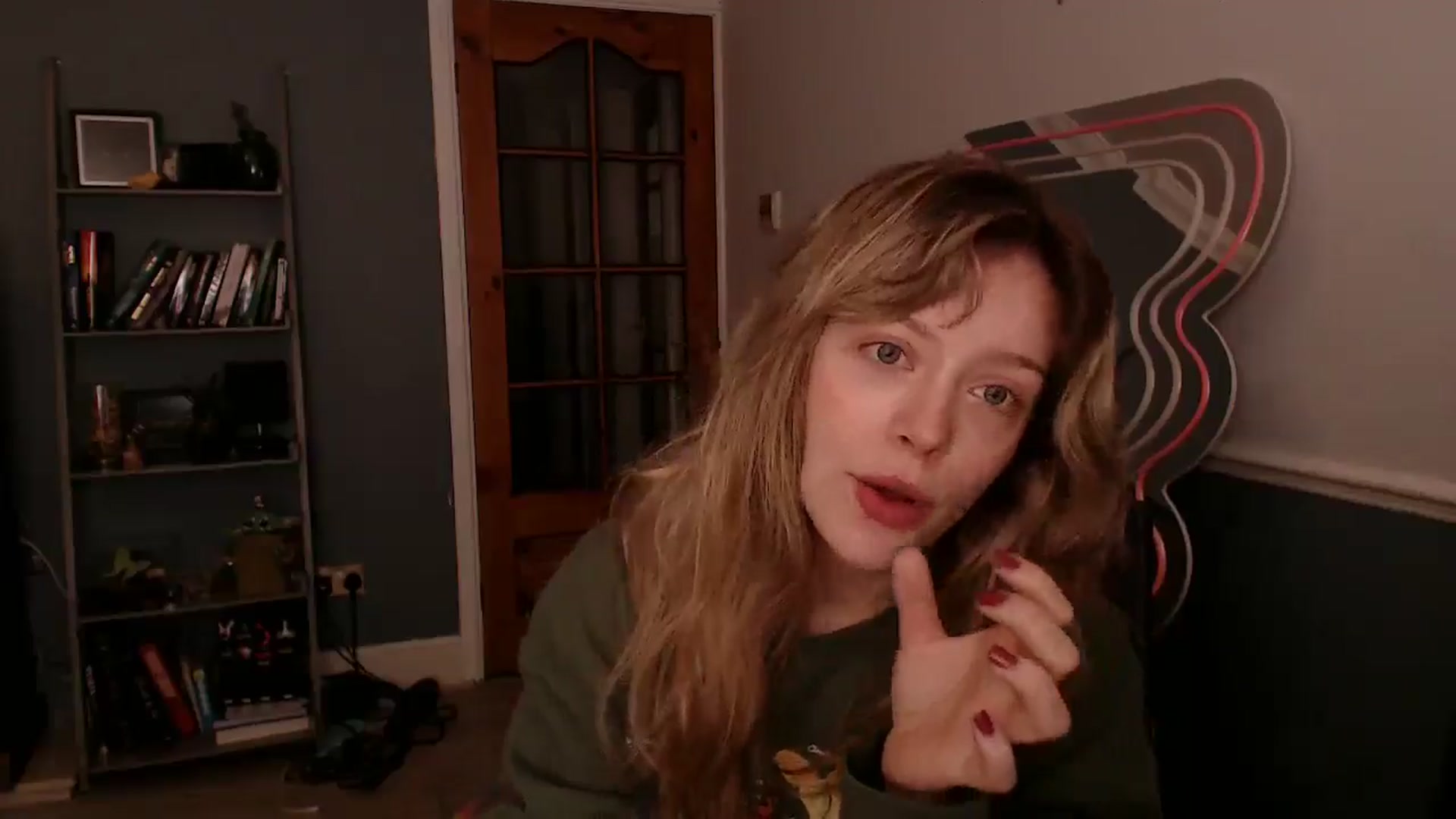 Gallery image thumbnail from KittyCash3w's myfreecams stream on, 12/06/2025, 19:03 image 10 of 20