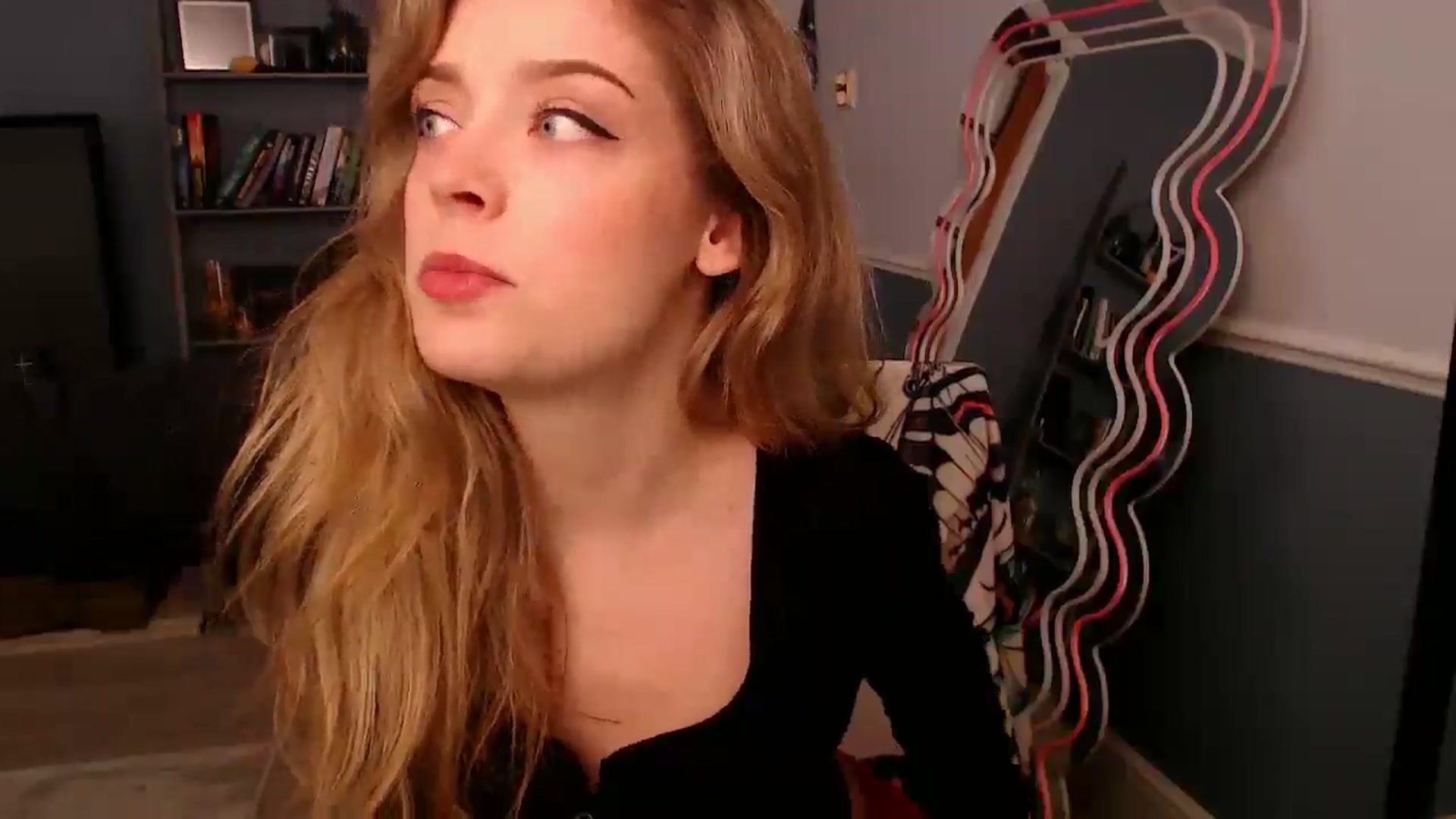 Gallery image thumbnail from KittyCash3w's myfreecams stream on, 12/07/2025, 12:48 image 2 of 20