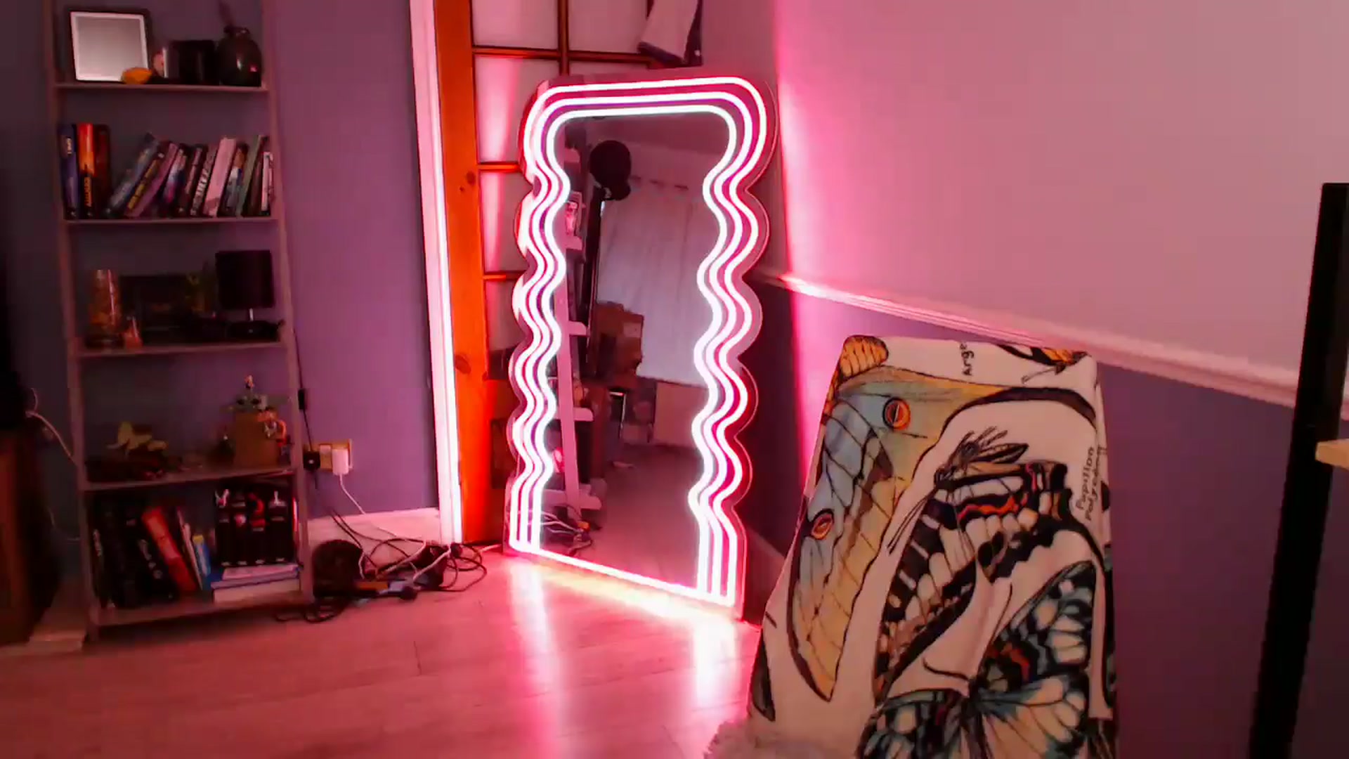 Gallery image thumbnail from KittyCash3w's myfreecams stream on, 12/07/2025, 14:43 image 5 of 20
