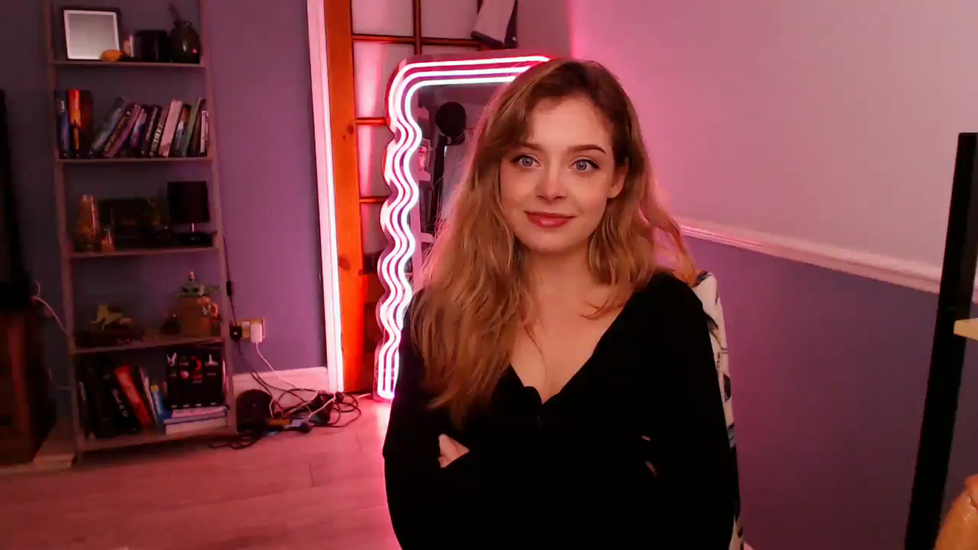 Gallery image thumbnail from KittyCash3w's myfreecams stream on, 12/07/2025, 14:43 image 18 of 20