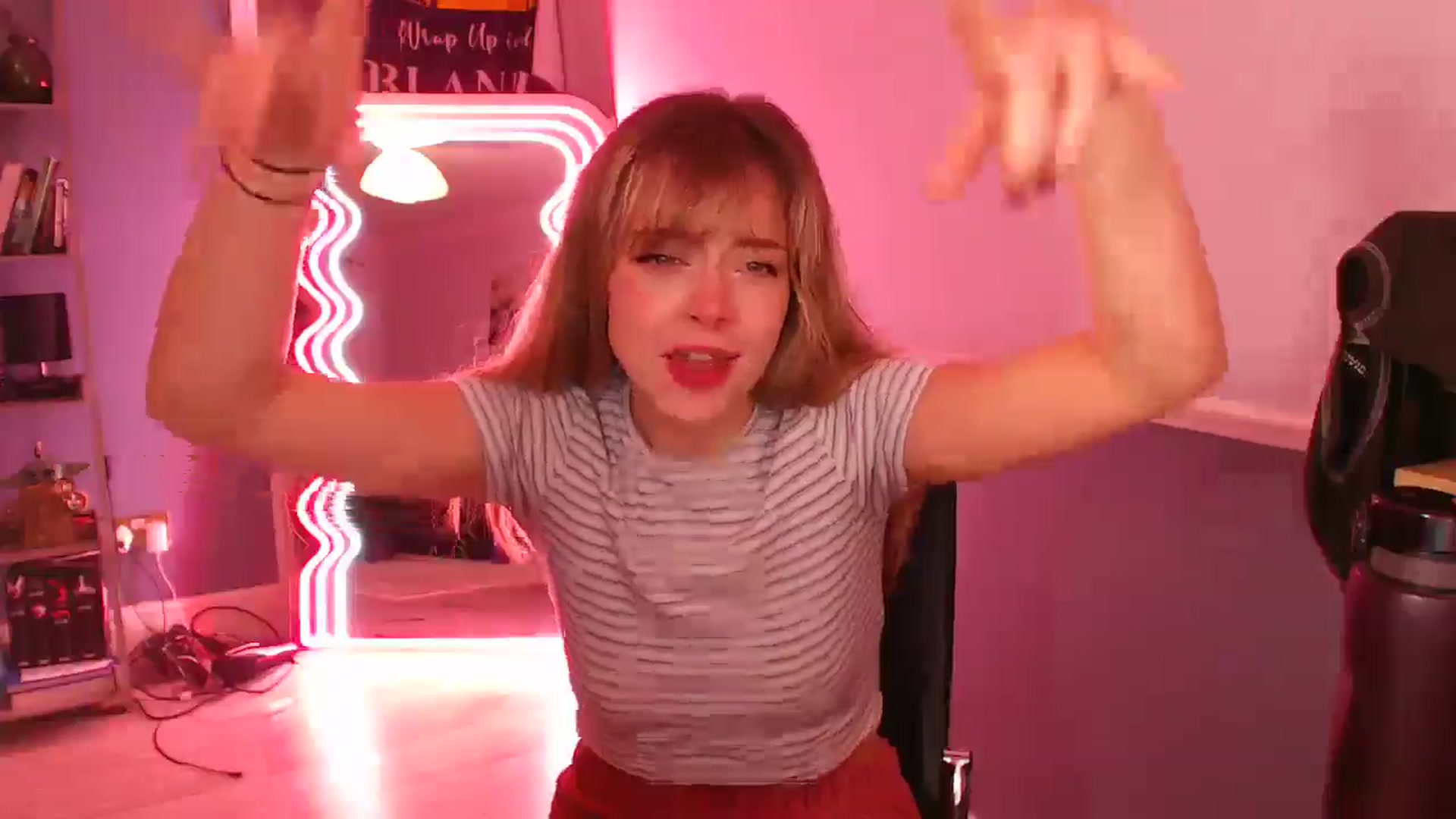 Gallery image thumbnail from KittyCash3w's myfreecams stream on, 12/10/2025, 21:41 image 15 of 20