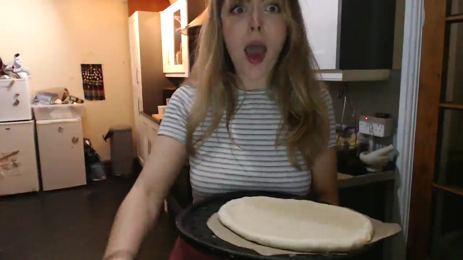 Gallery image thumbnail from KittyCash3w's myfreecams stream on, 12/10/2025, 21:41 image 10 of 20