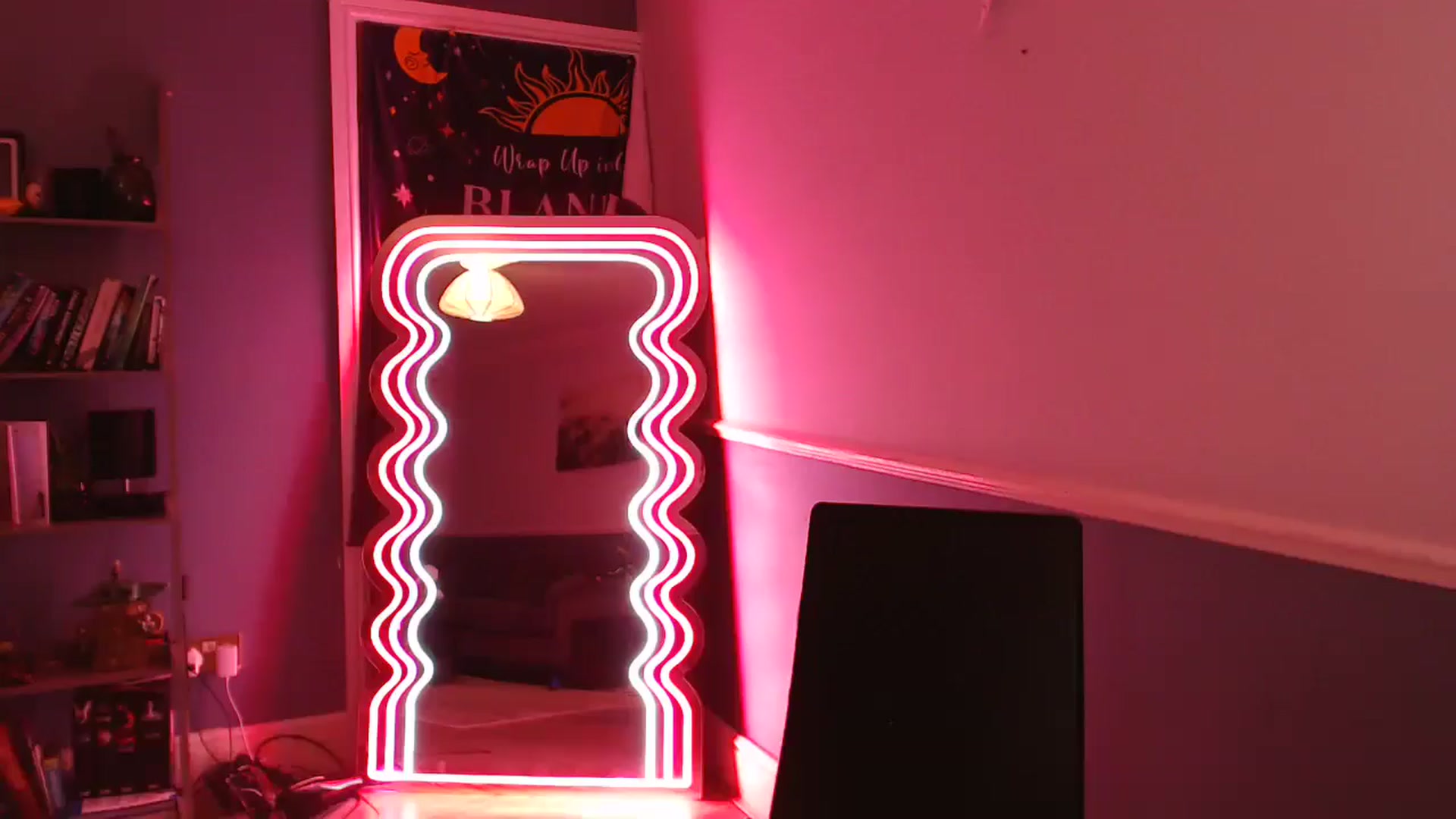Gallery image thumbnail from KittyCash3w's myfreecams stream on, 12/10/2025, 21:41 image 12 of 20