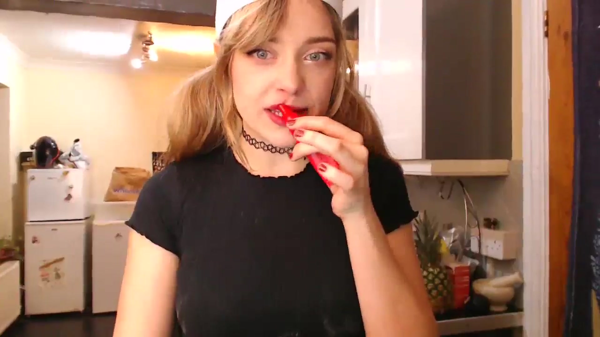 Gallery image thumbnail from KittyCash3w's myfreecams stream on, 12/17/2025, 21:16 image 6 of 20