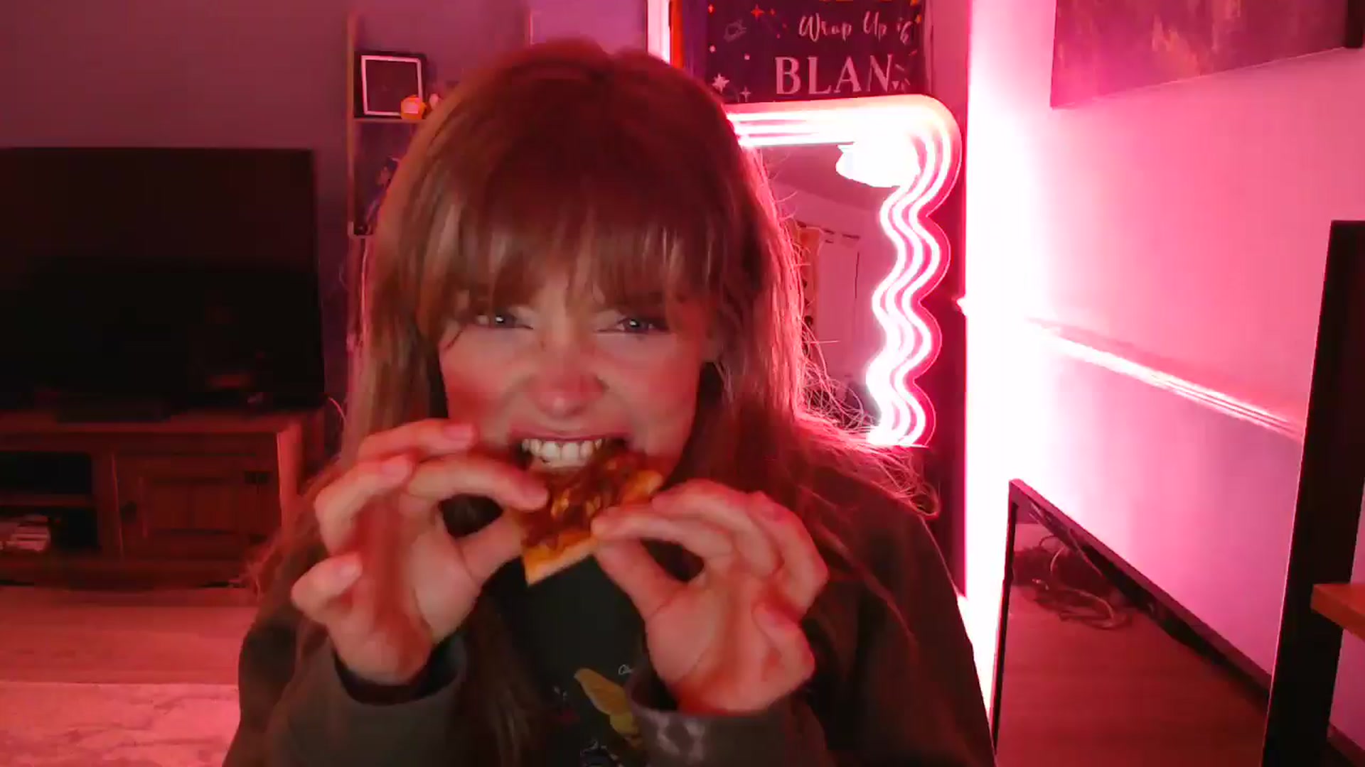 Gallery image thumbnail from KittyCash3w's myfreecams stream on, 01/14/2026, 20:09 image 1 of 20