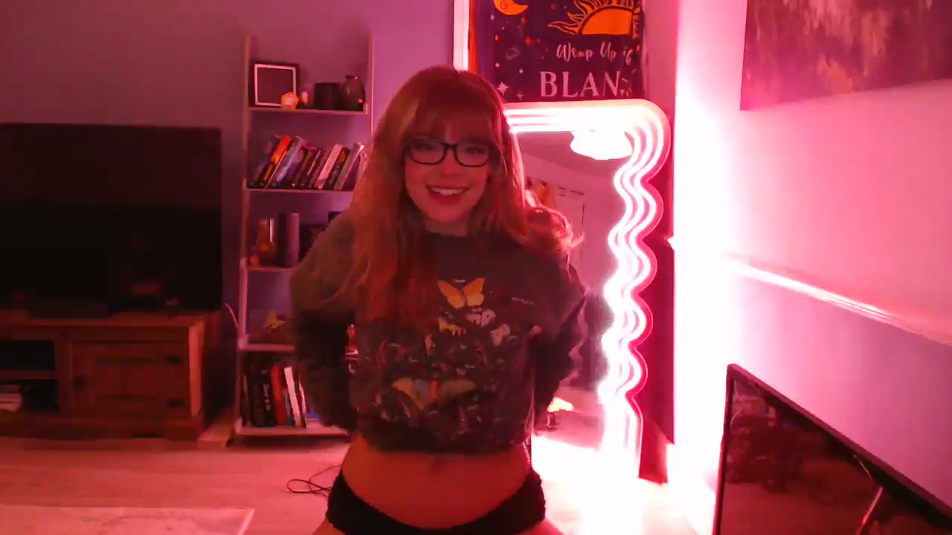 Gallery image thumbnail from KittyCash3w's myfreecams stream on, 01/14/2026, 20:09 image 9 of 20