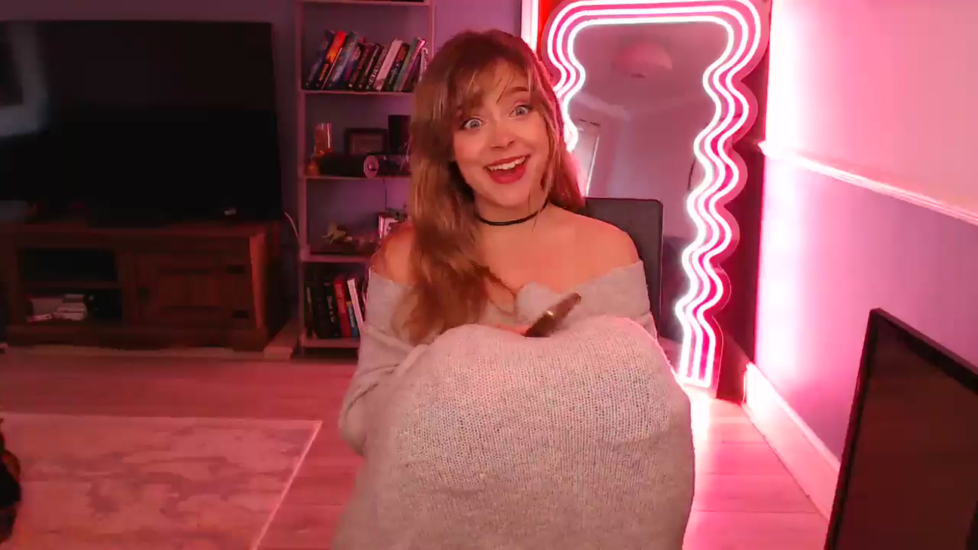 Gallery image thumbnail from KittyCash3w's myfreecams stream on, 01/15/2026, 10:41 image 15 of 20
