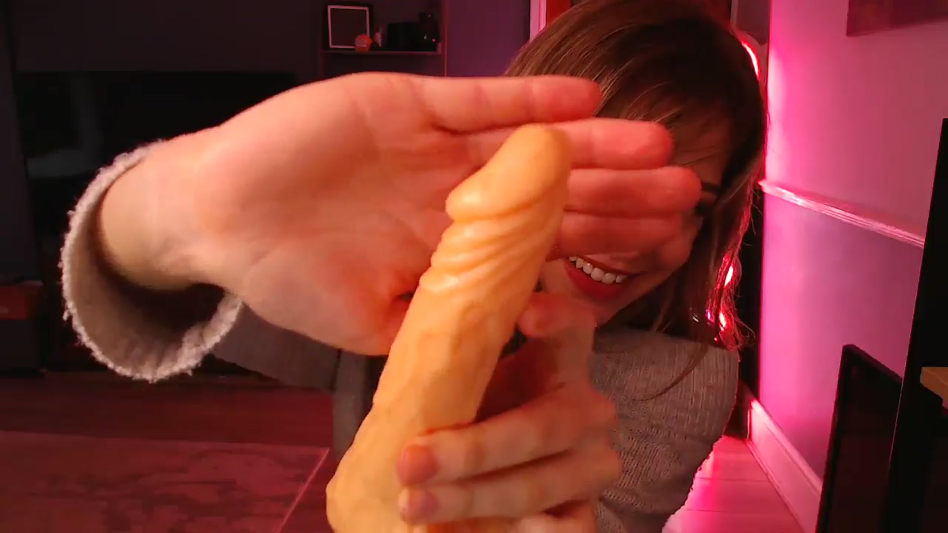 Gallery image thumbnail from KittyCash3w's myfreecams stream on, 01/15/2026, 10:41 image 6 of 20
