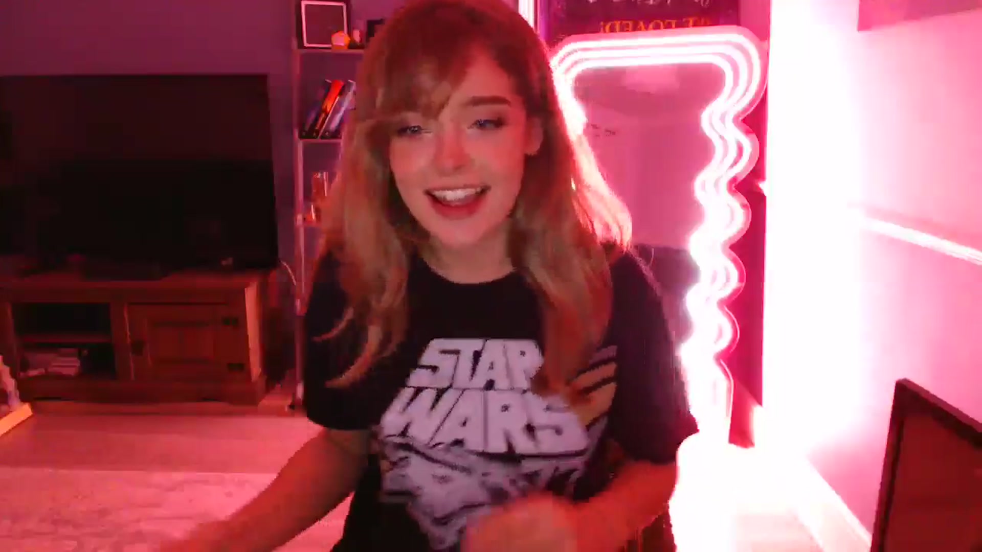 Gallery image thumbnail from KittyCash3w's myfreecams stream on, 01/17/2026, 19:04 image 5 of 20