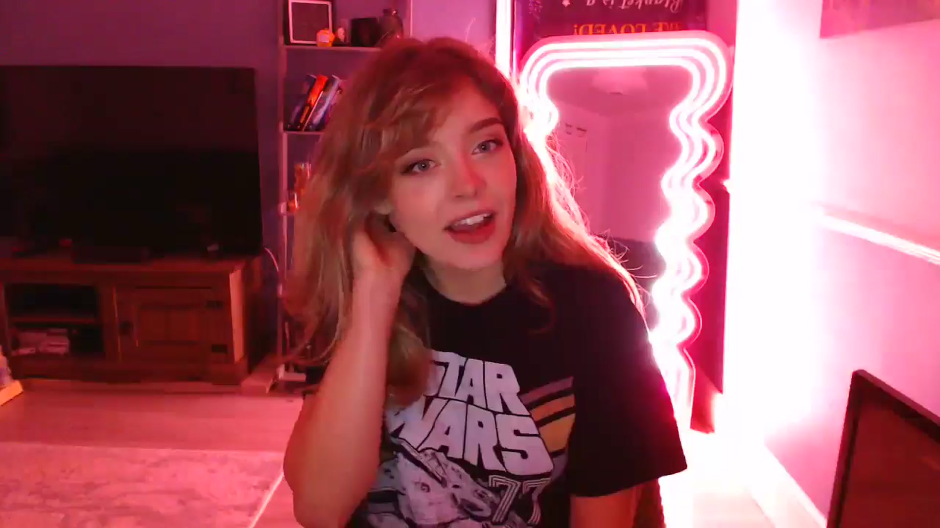 Gallery image thumbnail from KittyCash3w's myfreecams stream on, 01/17/2026, 19:04 image 14 of 20