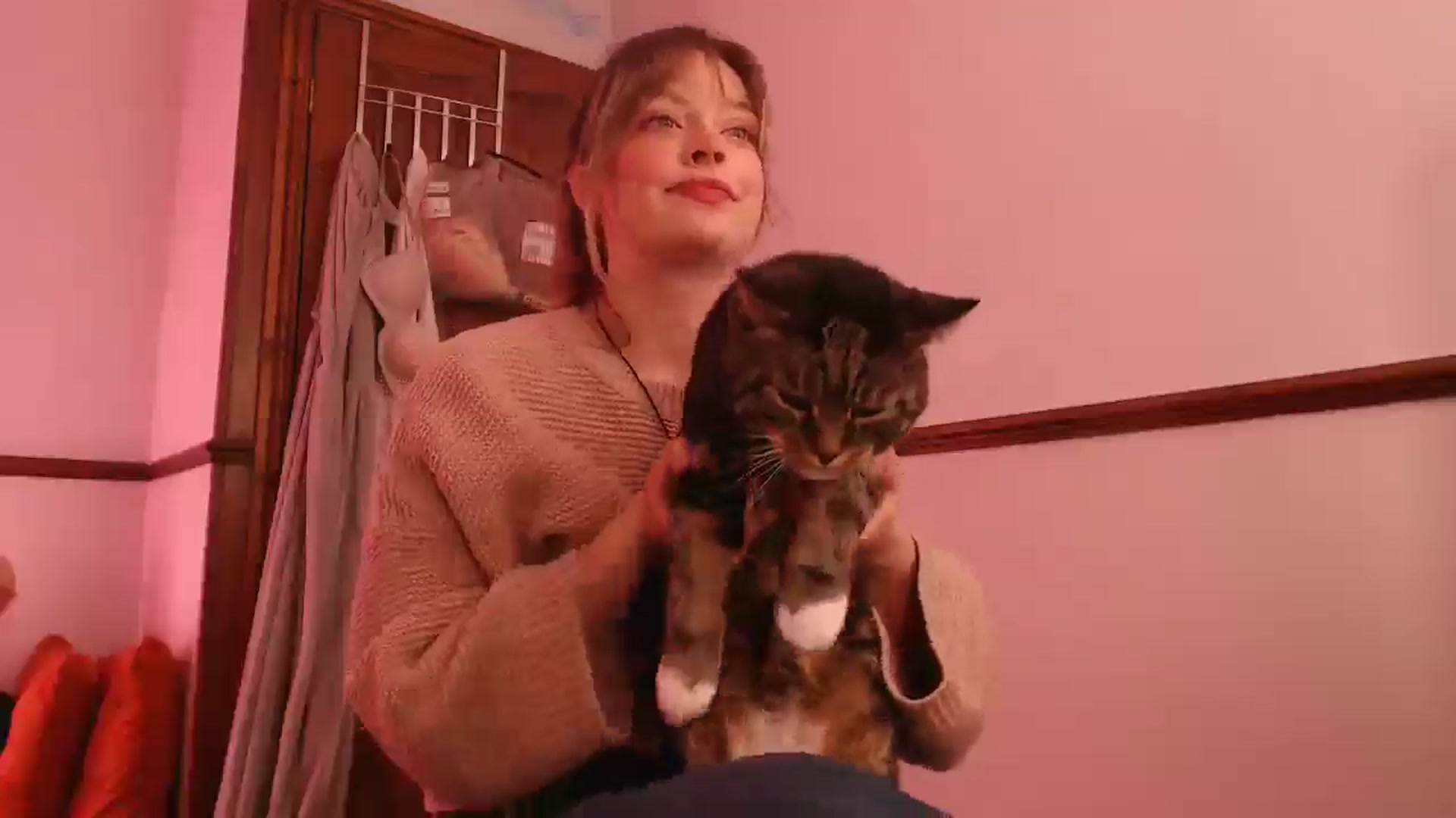Gallery image thumbnail from KittyCash3w's myfreecams stream on, 03/01/2026, 20:37 image 9 of 20