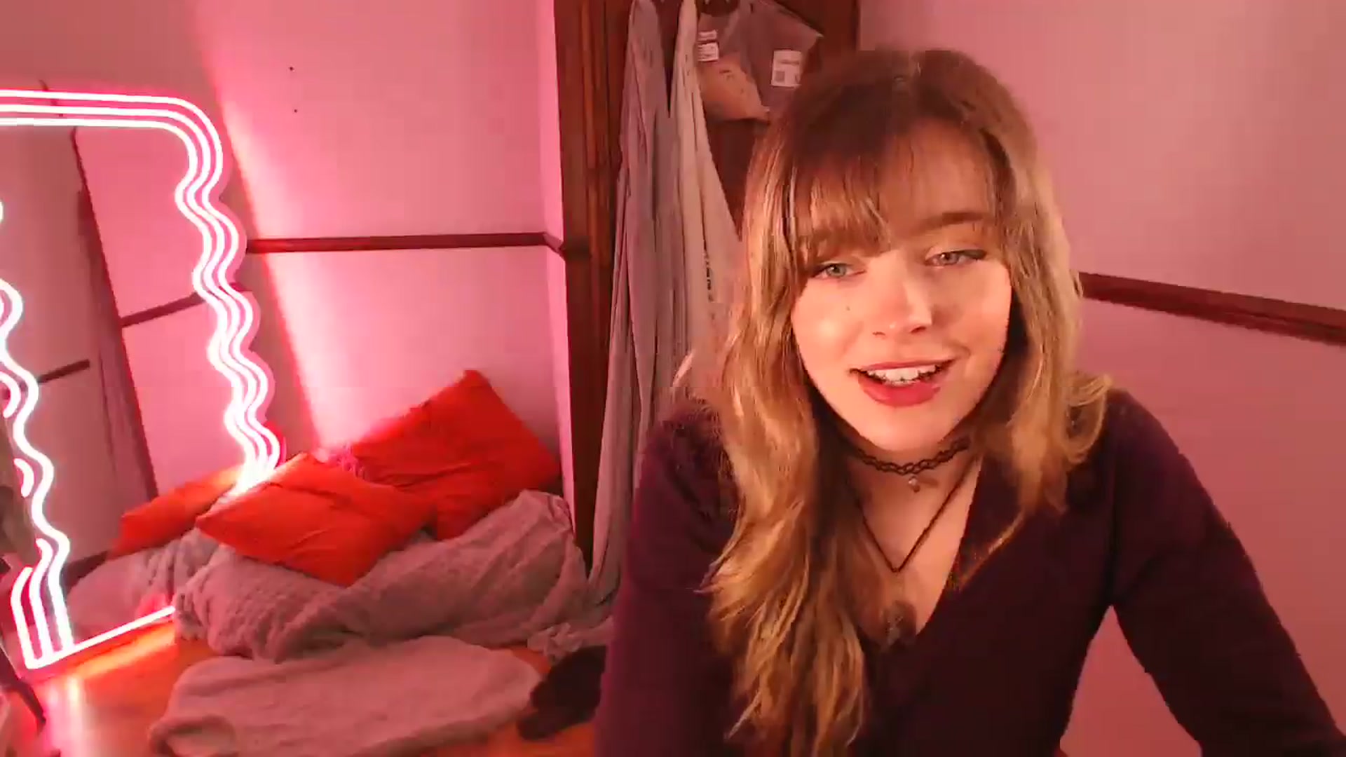 Gallery image thumbnail from KittyCash3w's myfreecams stream on, 03/09/2026, 19:39 image 4 of 20