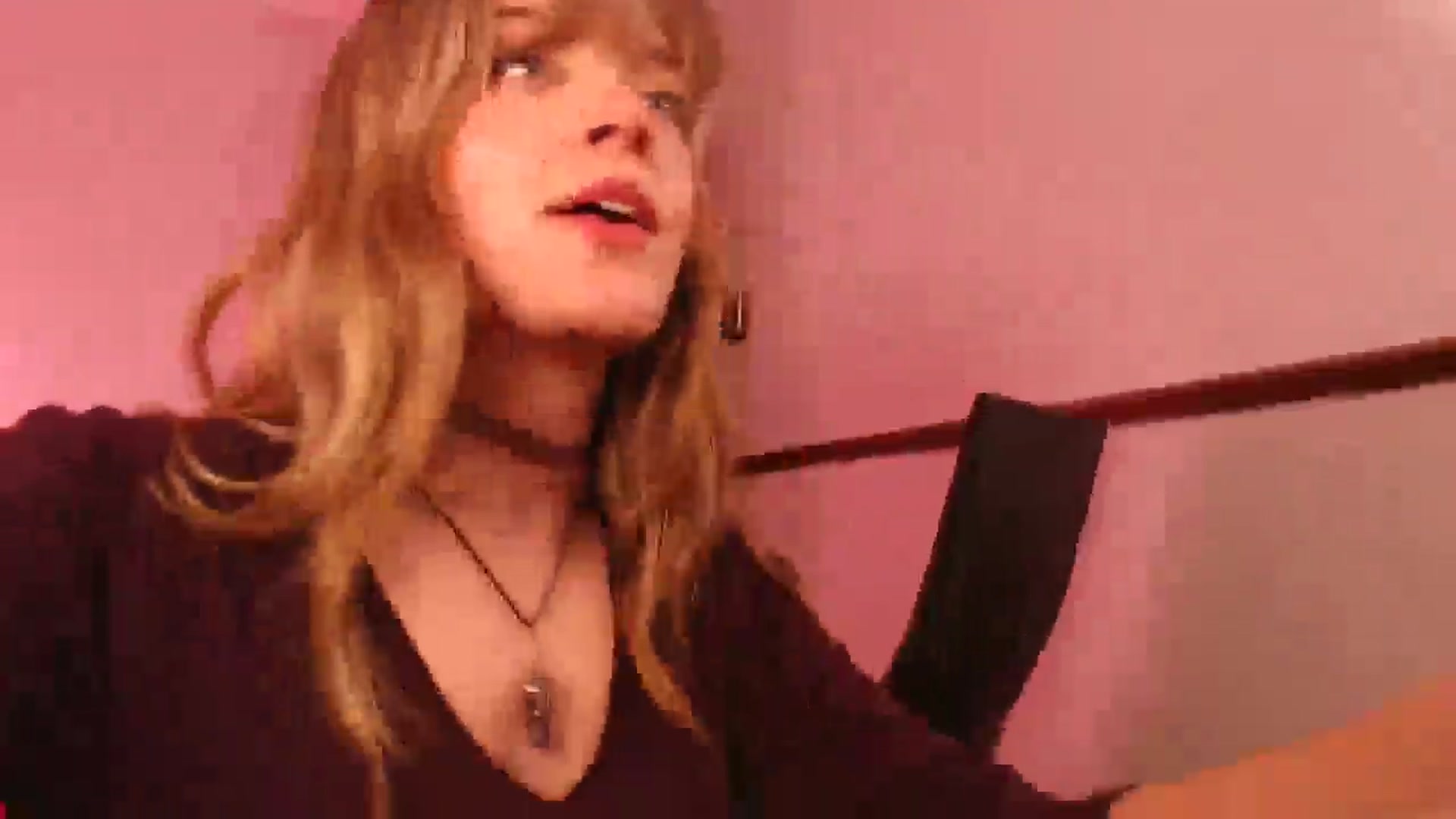 Gallery image thumbnail from KittyCash3w's myfreecams stream on, 03/09/2026, 19:39 image 8 of 20