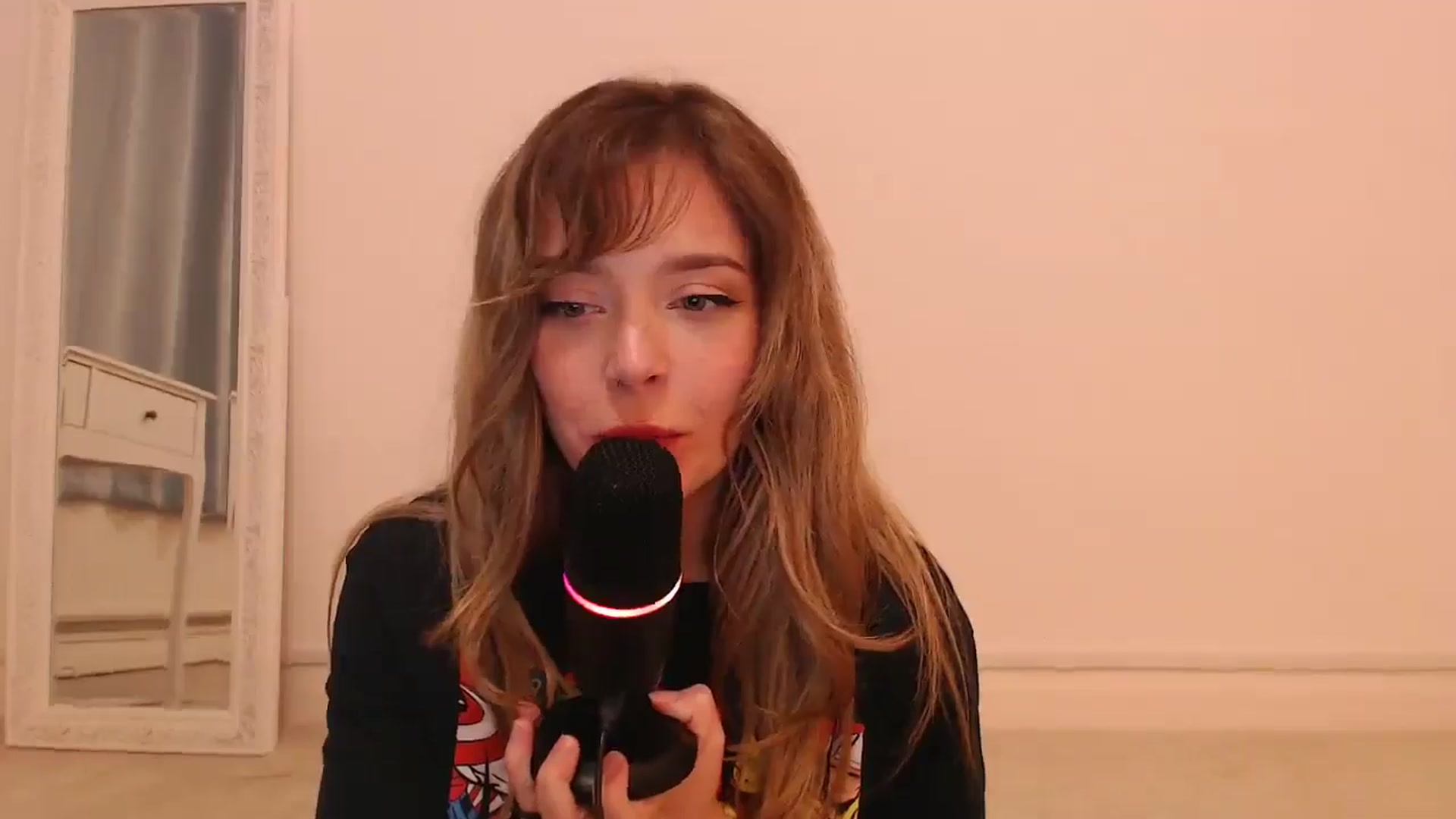 Gallery image thumbnail from KittyCash3w's myfreecams stream on, 03/10/2026, 21:08 image 9 of 20