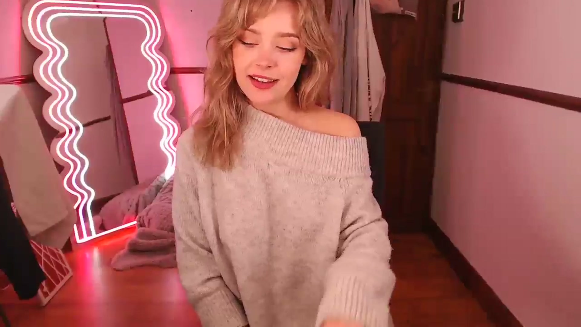 Gallery image thumbnail from KittyCash3w's myfreecams stream on, 03/23/2026, 13:26 image 2 of 20