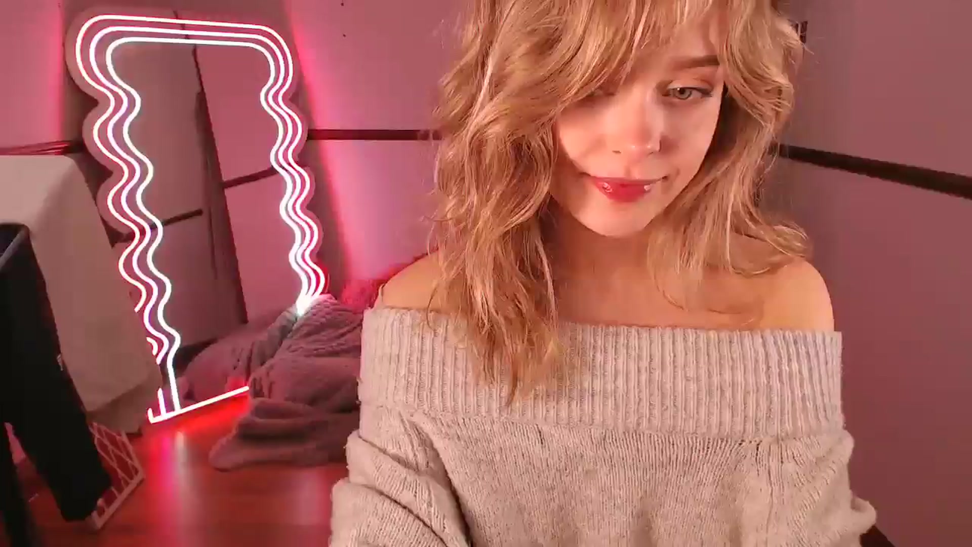 Gallery image thumbnail from KittyCash3w's myfreecams stream on, 03/23/2026, 13:26 image 11 of 20