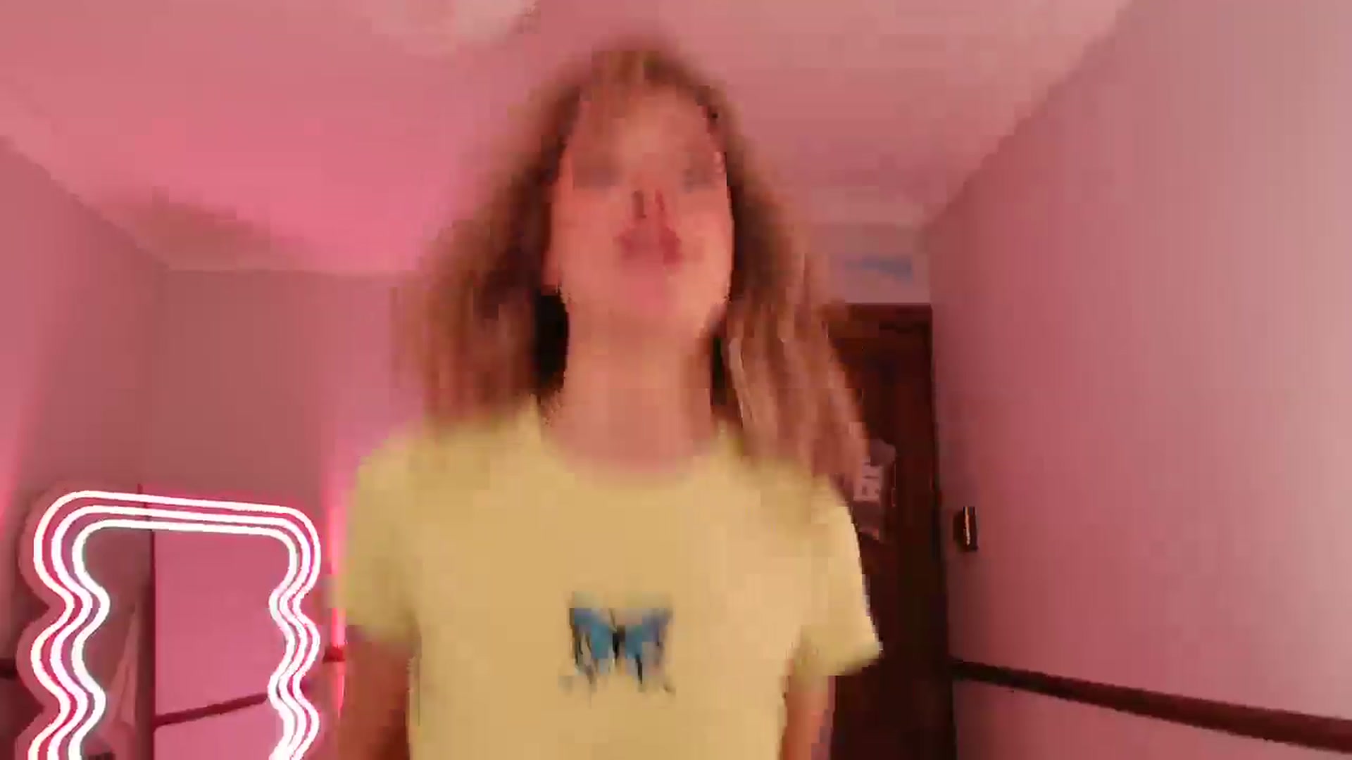 Gallery image thumbnail from KittyCash3w's myfreecams stream on, 03/24/2026, 23:17 image 12 of 20