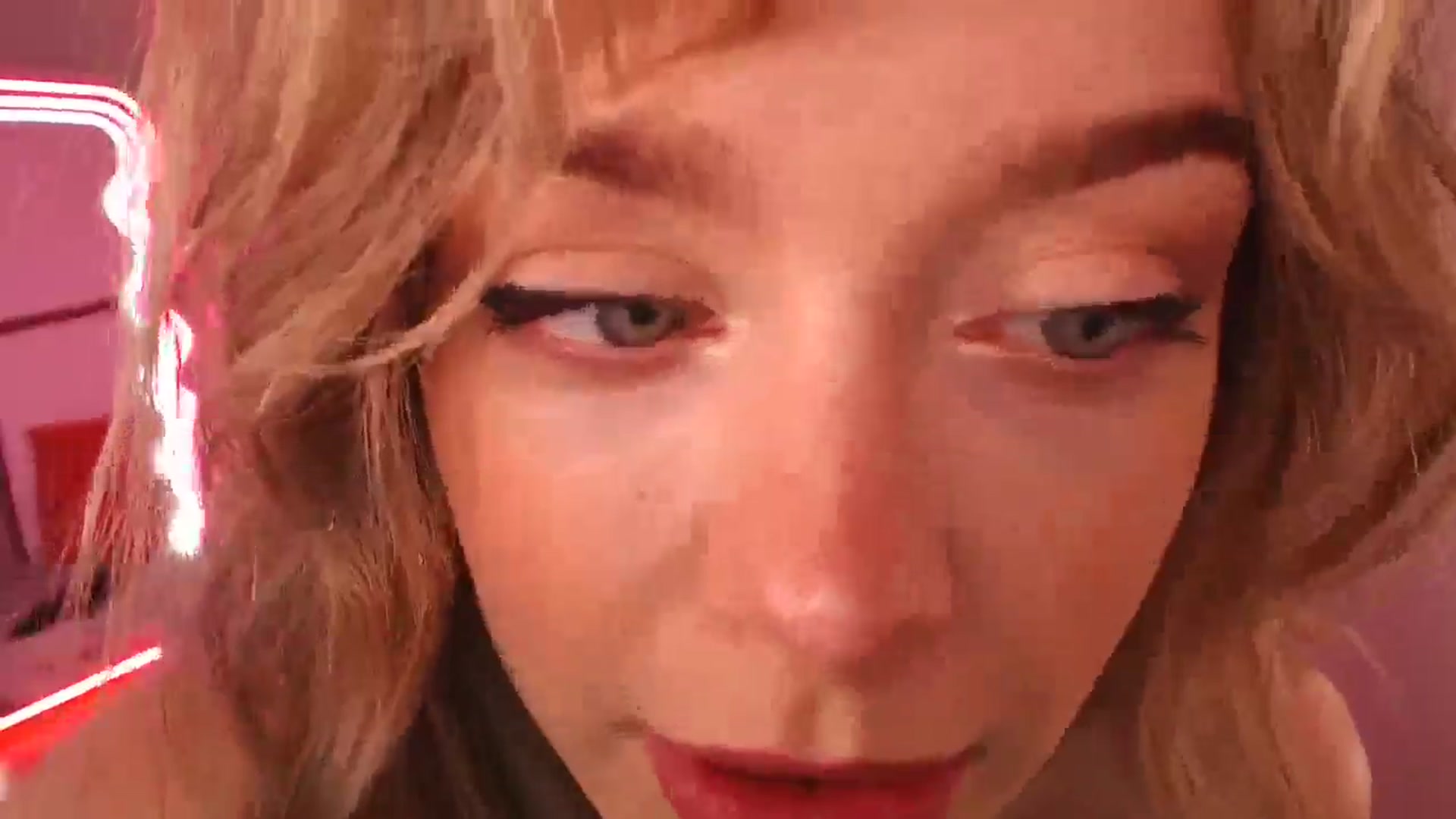 Gallery image thumbnail from KittyCash3w's myfreecams stream on, 03/26/2026, 10:15 image 8 of 20