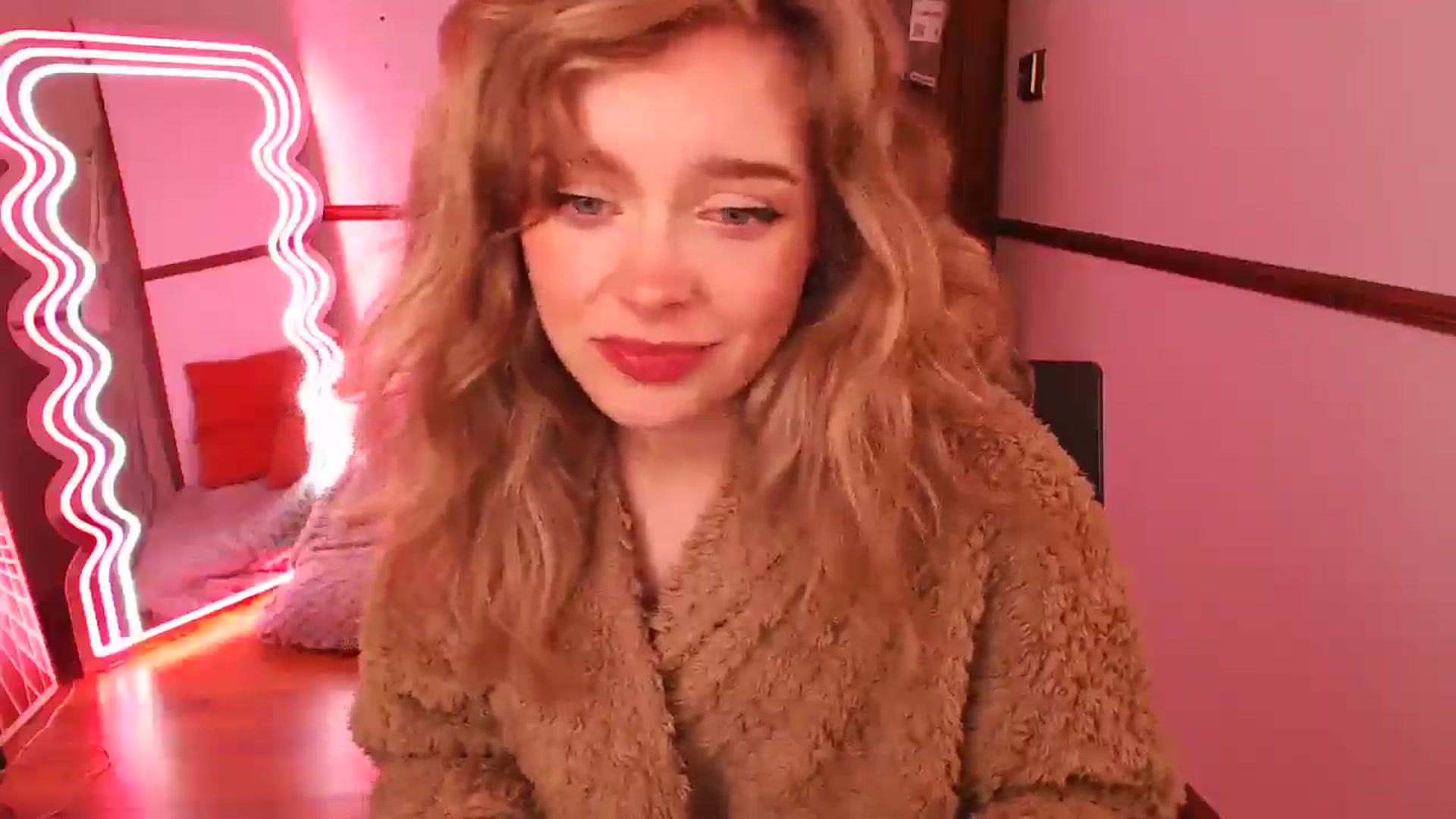 Gallery image thumbnail from KittyCash3w's myfreecams stream on, 03/26/2026, 22:13 image 3 of 20
