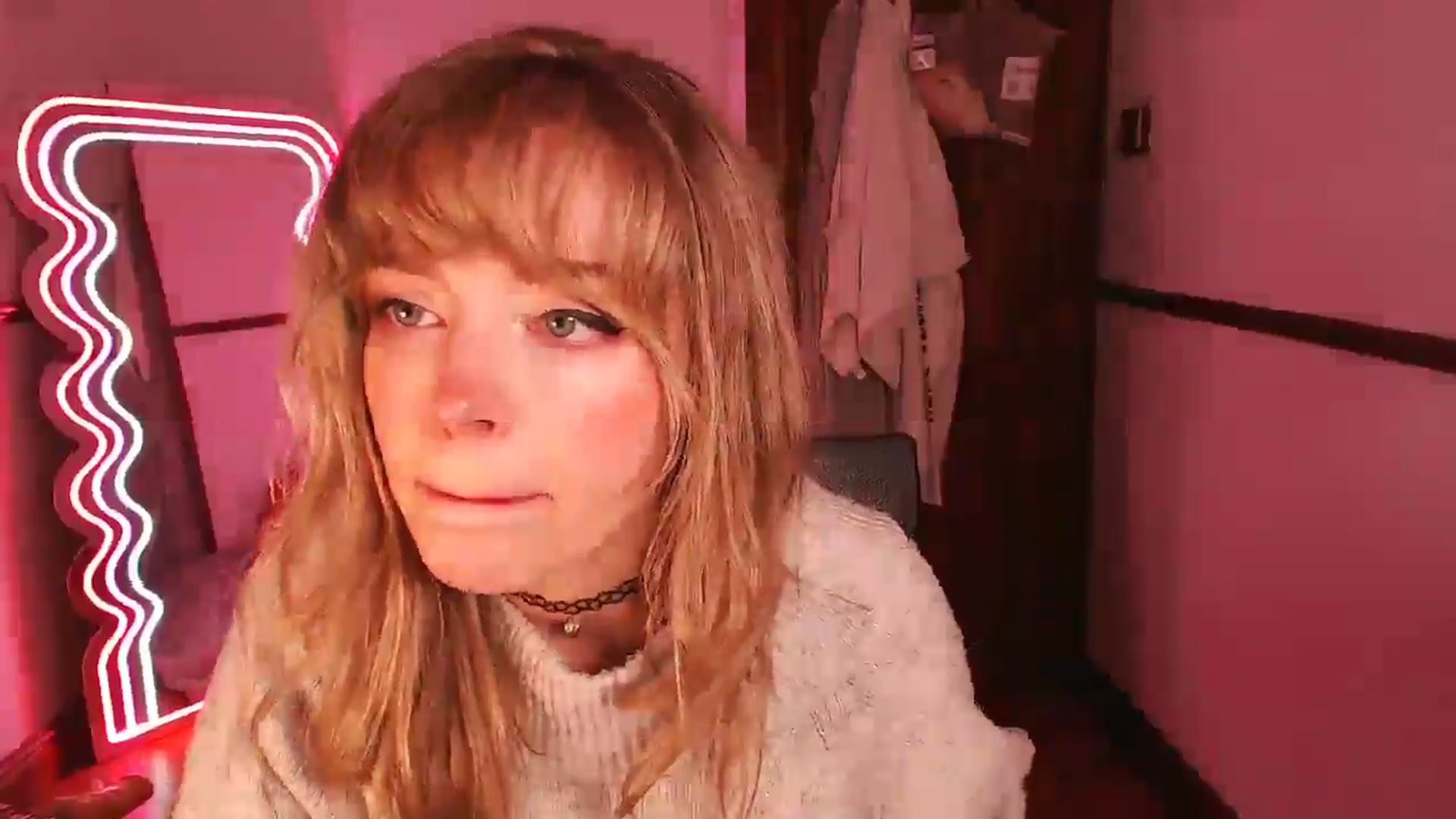 Gallery image thumbnail from KittyCash3w's myfreecams stream on, 03/31/2026, 18:41 image 3 of 20