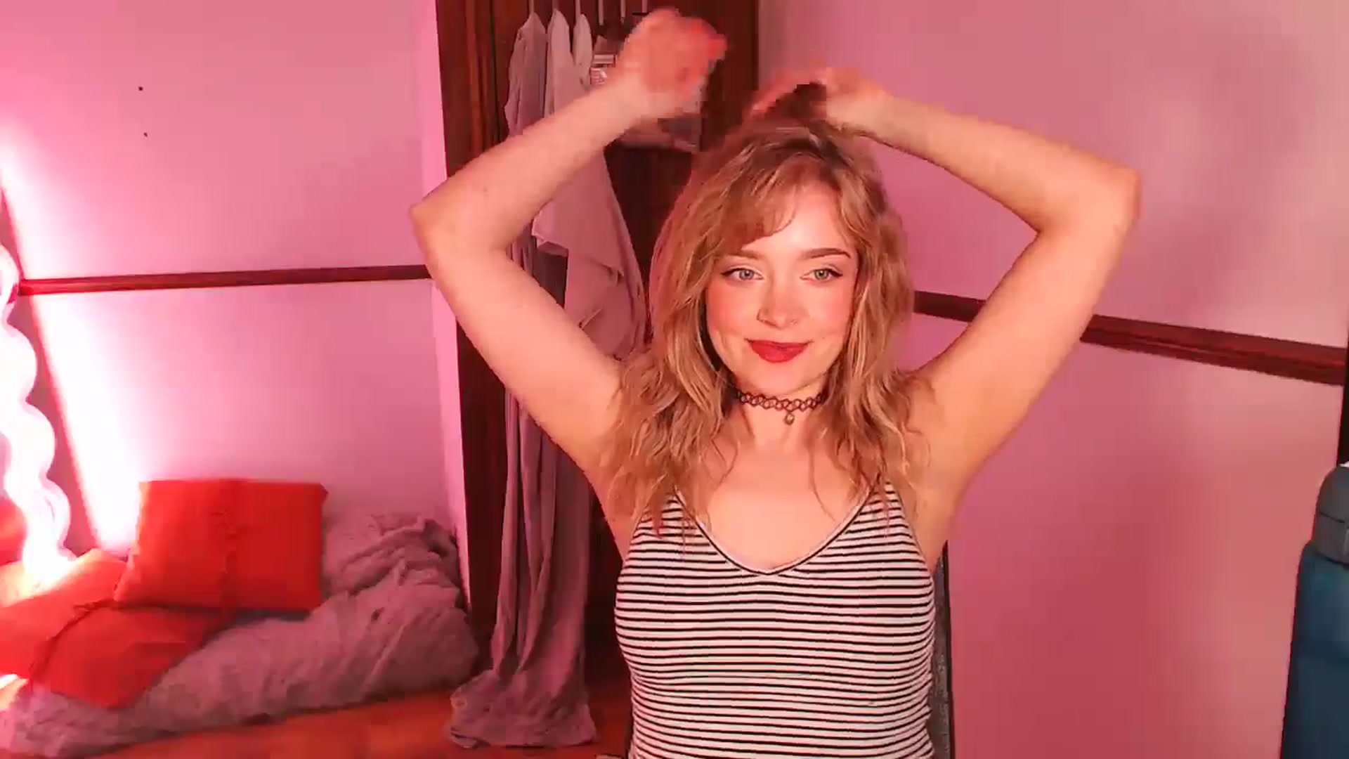 Gallery image thumbnail from KittyCash3w's myfreecams stream on, 04/10/2026, 16:55 image 16 of 20