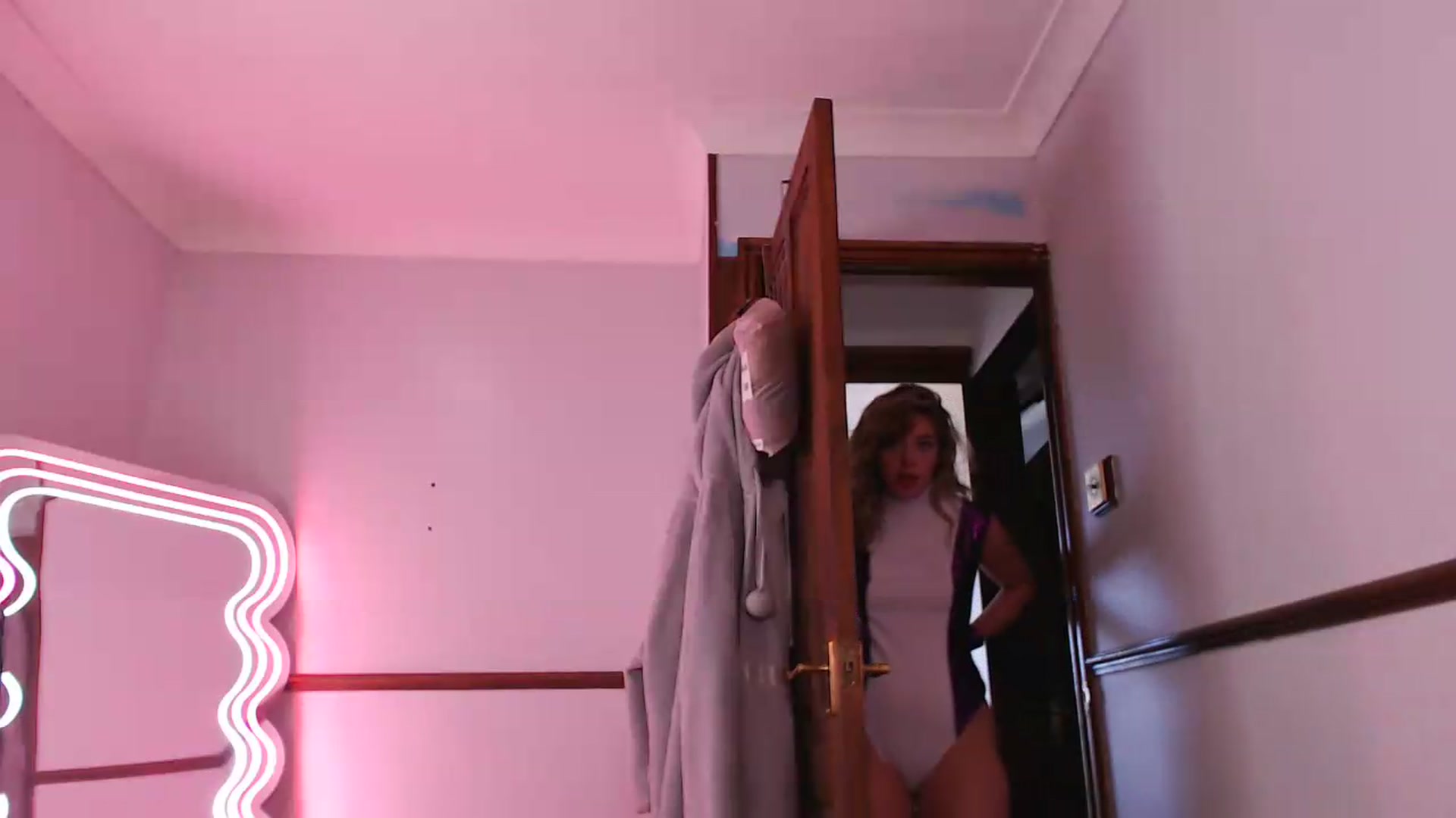 Gallery image thumbnail from KittyCash3w's myfreecams stream on, 05/21/2026, 17:14 image 6 of 20