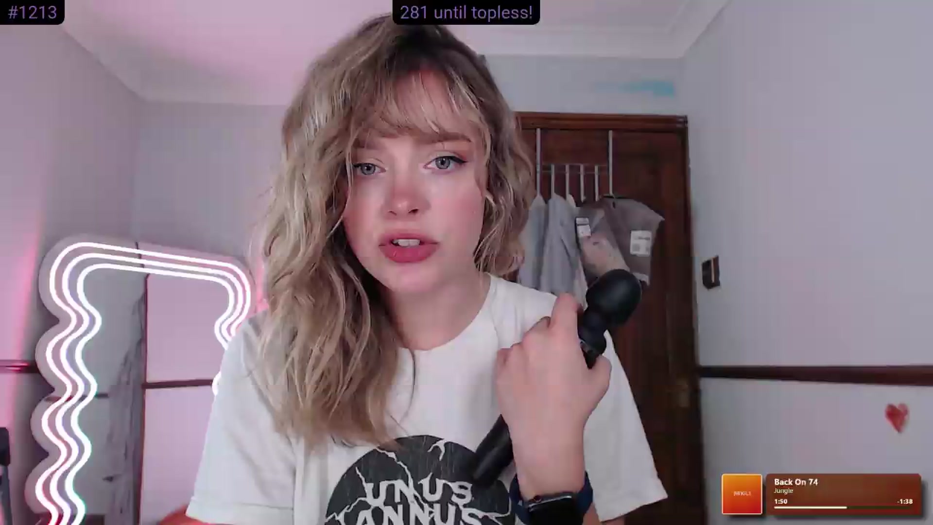 Gallery image thumbnail from KittyCash3w's myfreecams stream on, 06/22/2026, 20:21 image 3 of 20