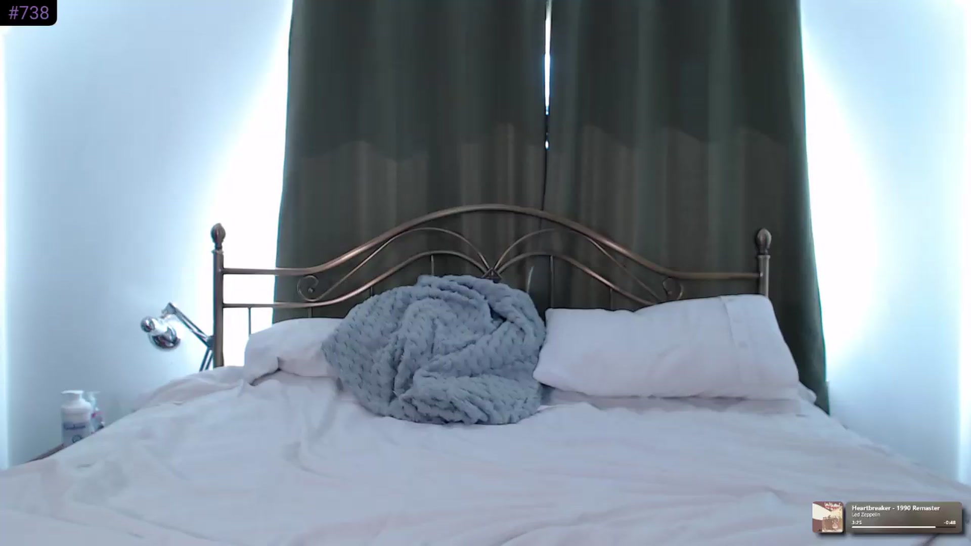 Gallery image thumbnail from KittyCash3w's myfreecams stream on, 07/09/2026, 14:52 image 17 of 20