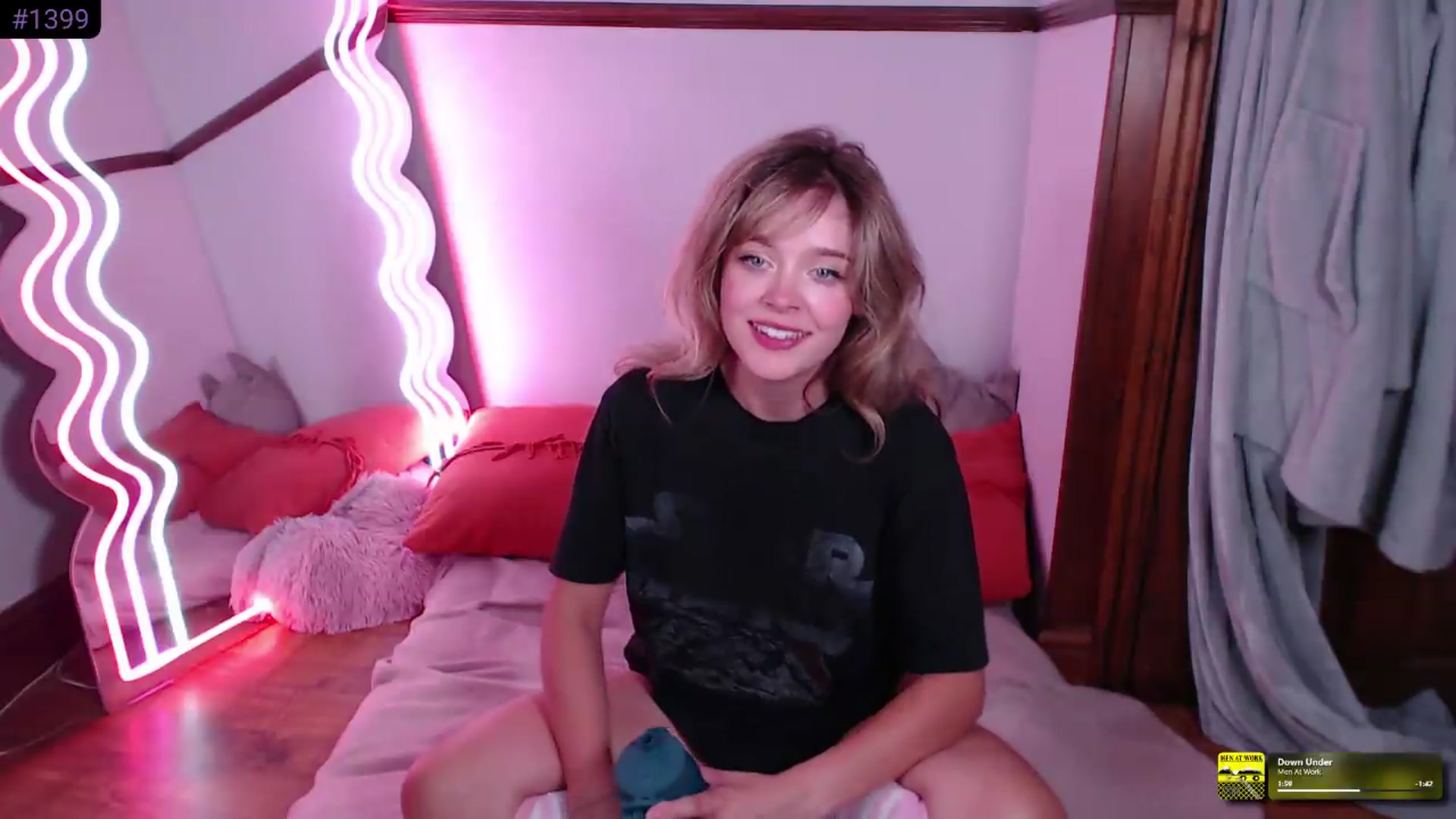 Gallery image thumbnail from KittyCash3w's myfreecams stream on, 08/06/2026, 16:12 image 16 of 20