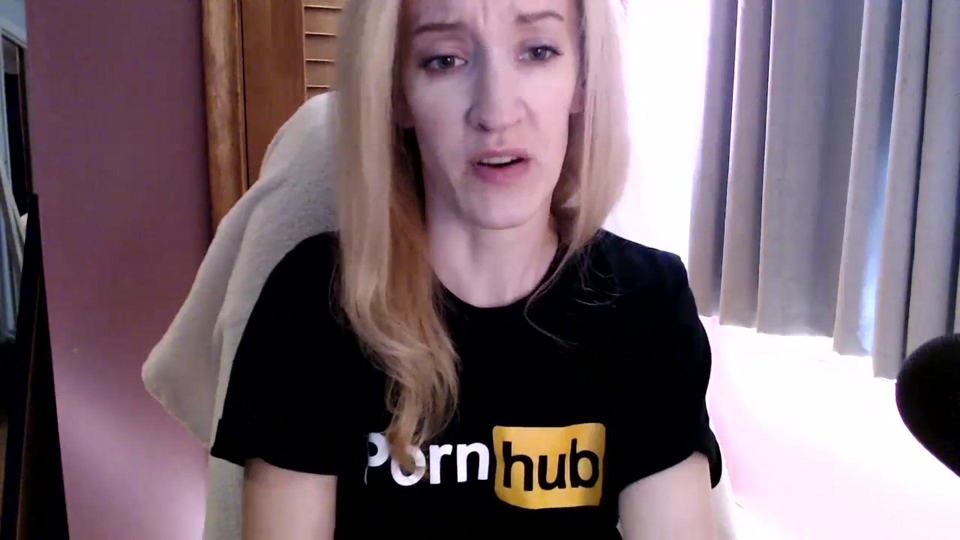 Gallery image thumbnail from KittyDarlingg's myfreecams stream on, 10/02/2023, 17:50 image 13 of 20