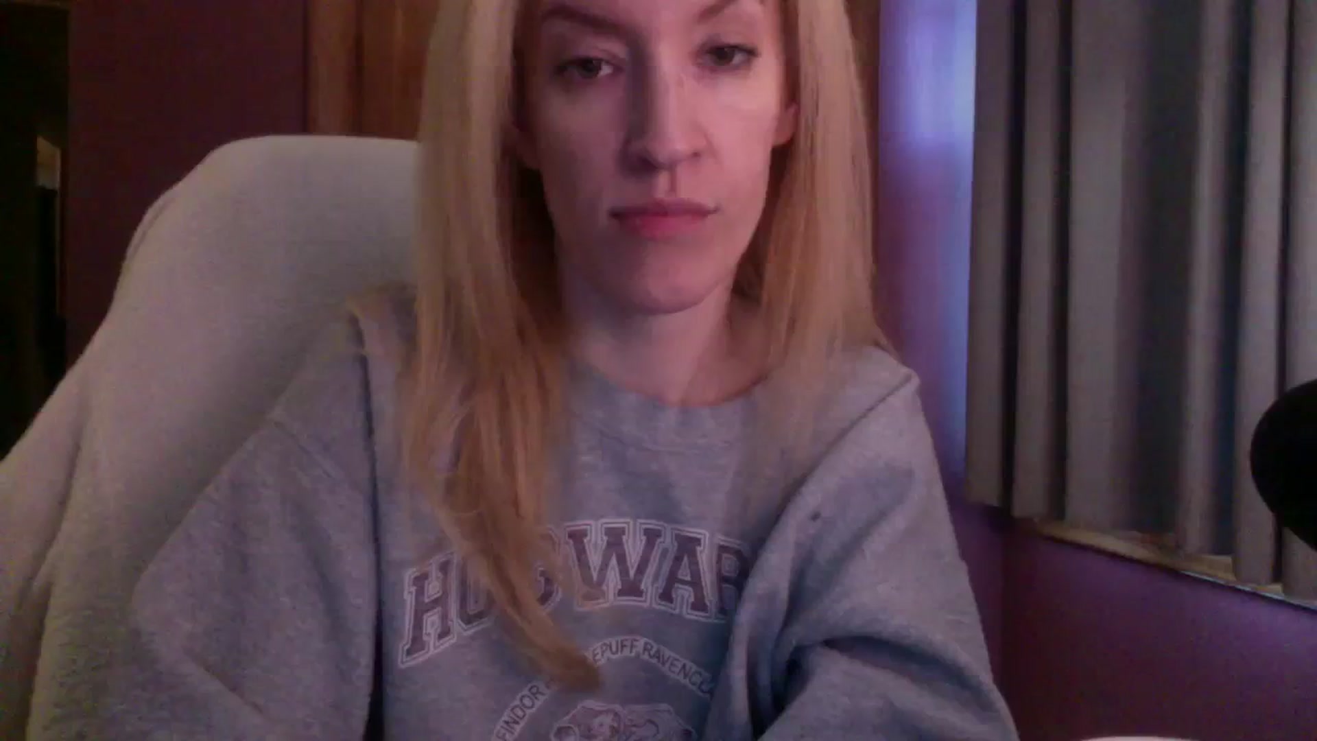 Gallery image thumbnail from KittyDarlingg's myfreecams stream on, 10/03/2023, 12:55 image 2 of 20