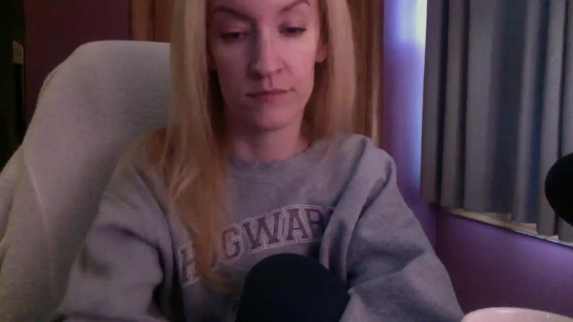 Gallery image thumbnail from KittyDarlingg's myfreecams stream on, 10/03/2023, 12:55 image 16 of 20