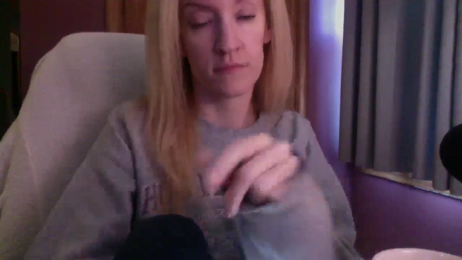 Gallery image thumbnail from KittyDarlingg's myfreecams stream on, 10/03/2023, 12:55 image 17 of 20