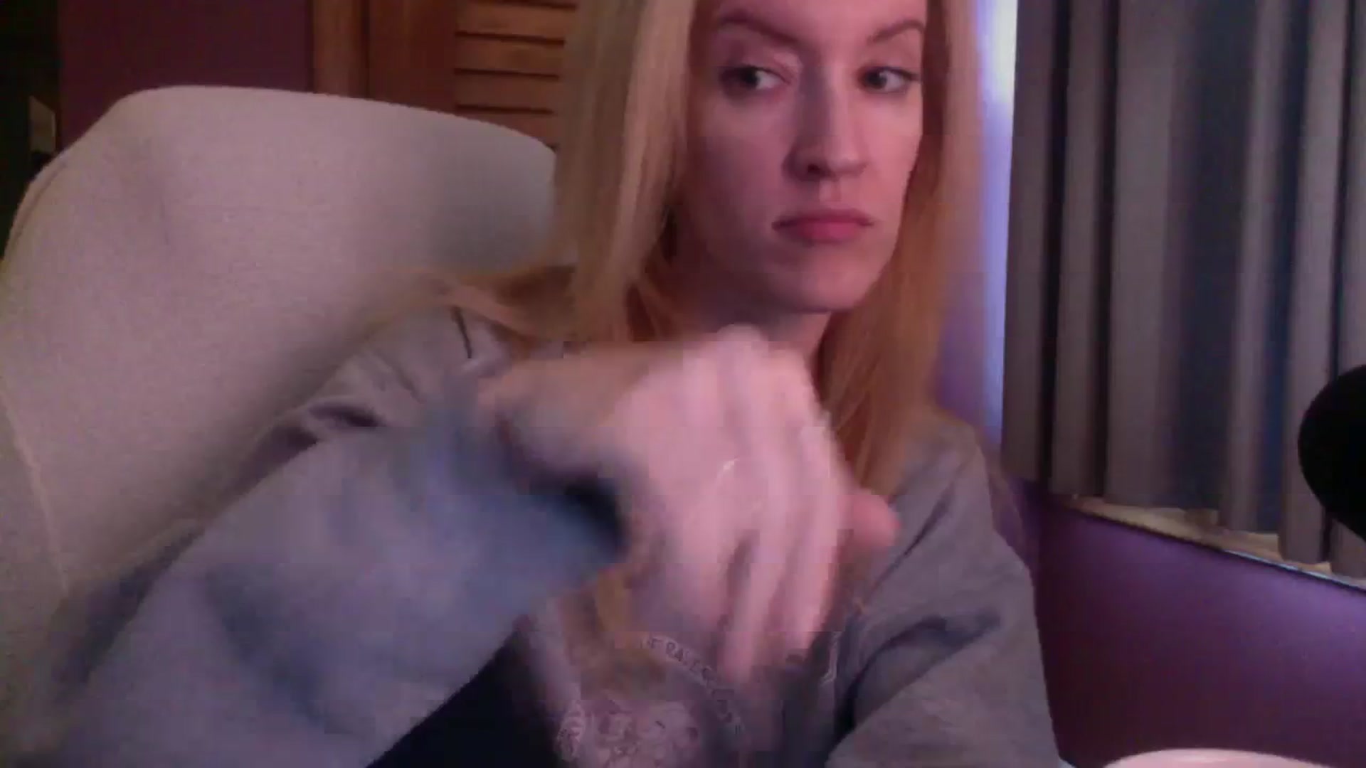 Gallery image thumbnail from KittyDarlingg's myfreecams stream on, 10/03/2023, 12:55 image 19 of 20