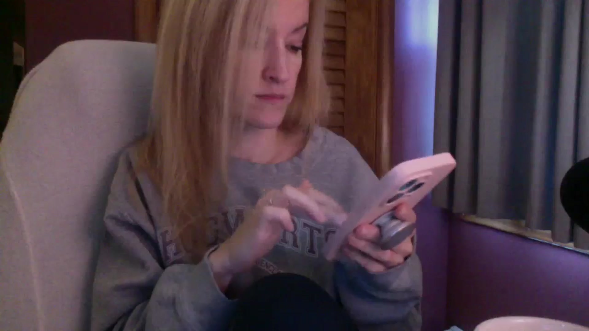 Gallery image thumbnail from KittyDarlingg's myfreecams stream on, 10/03/2023, 12:55 image 15 of 20