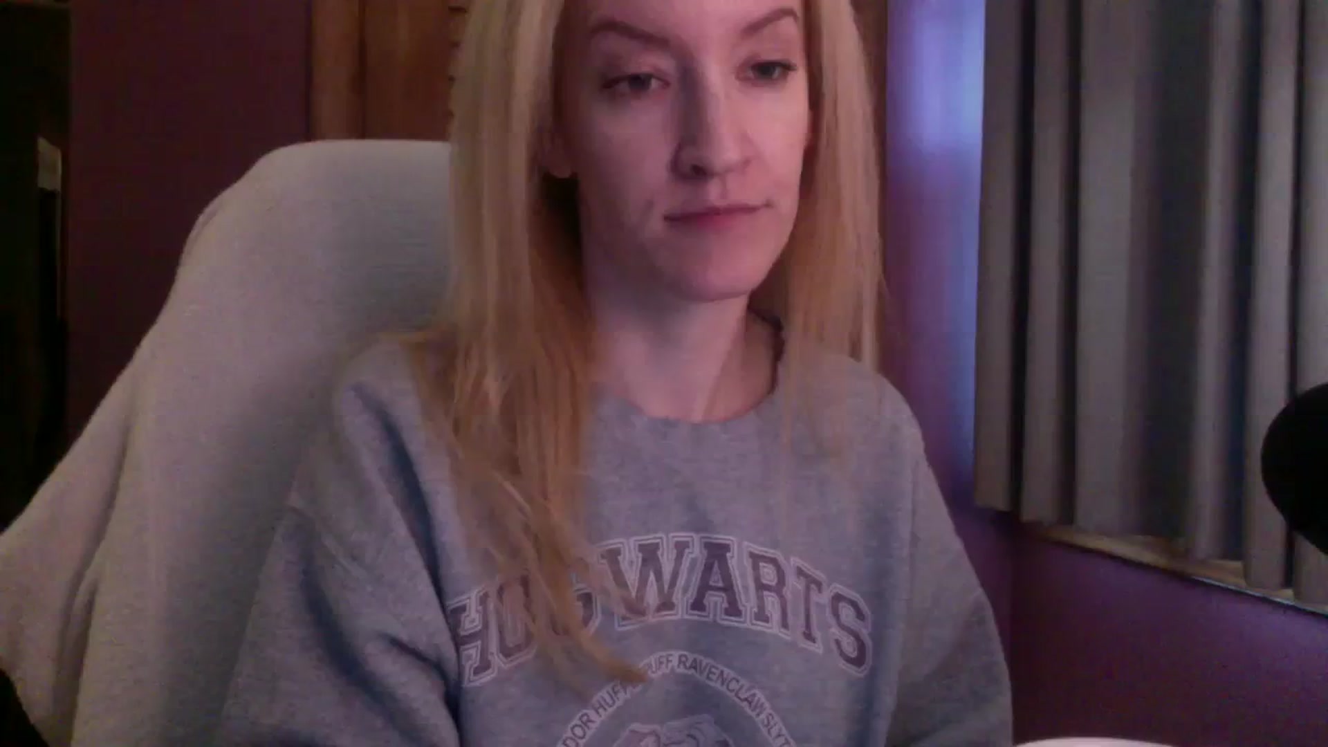 Gallery image thumbnail from KittyDarlingg's myfreecams stream on, 10/03/2023, 12:55 image 1 of 20