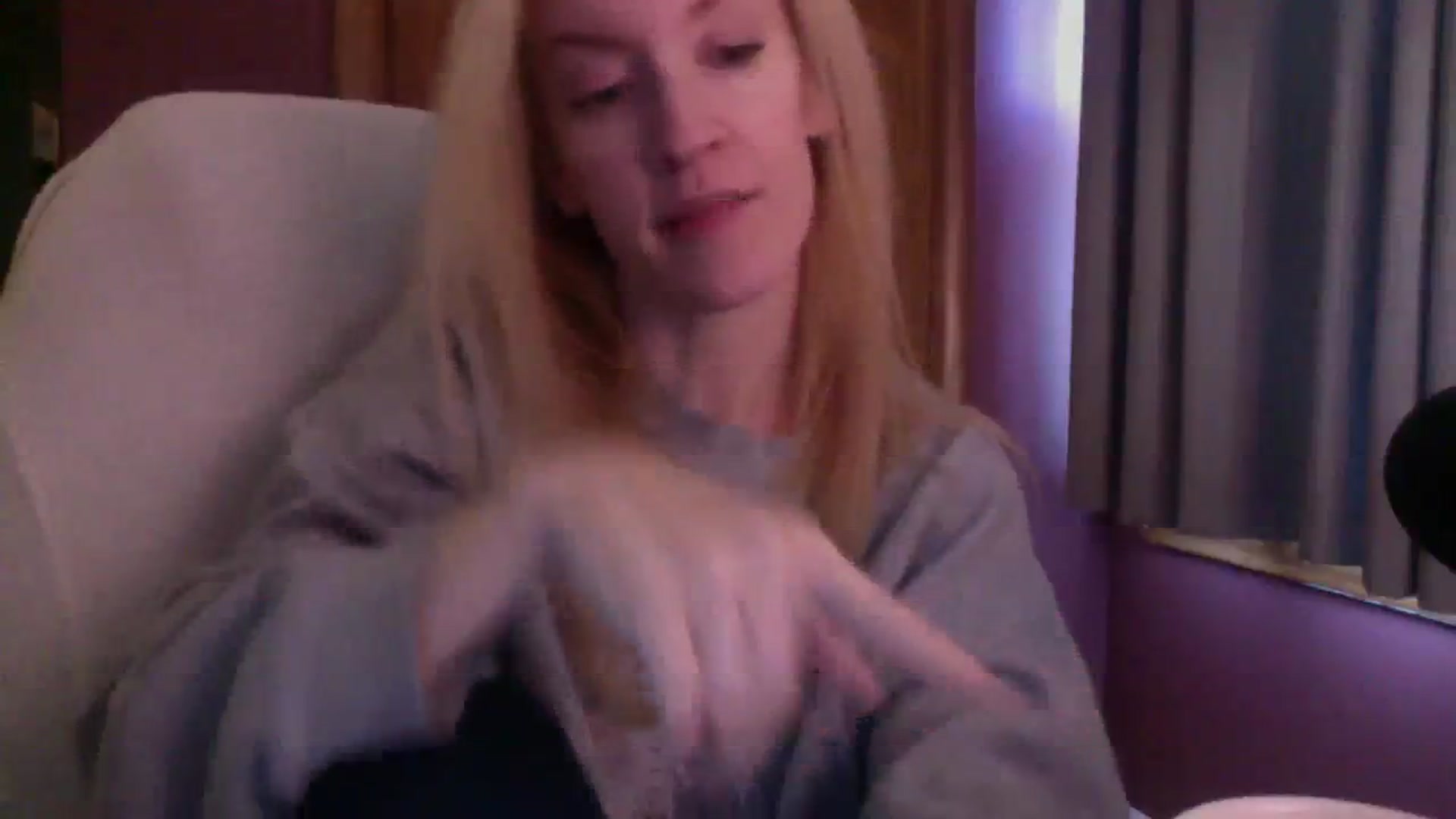 Gallery image thumbnail from KittyDarlingg's myfreecams stream on, 10/03/2023, 12:55 image 20 of 20