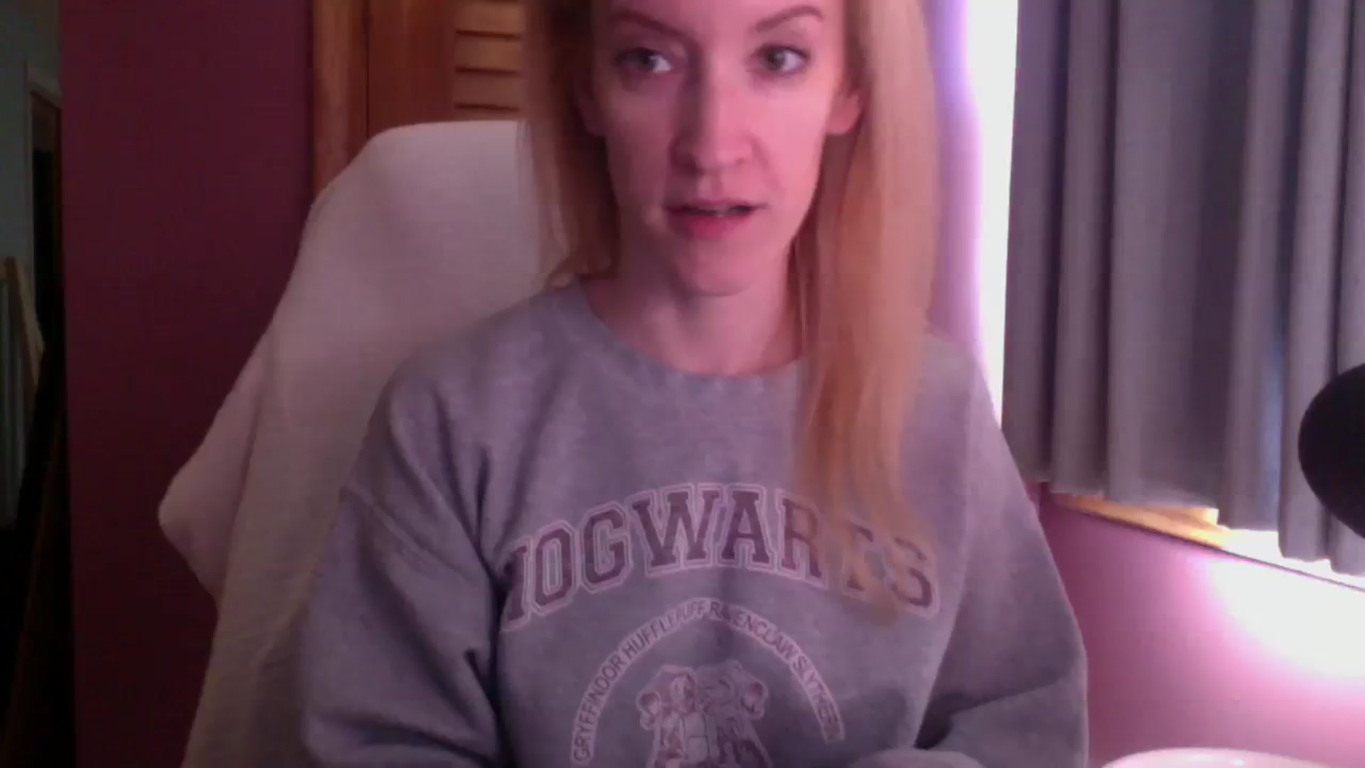 Gallery image thumbnail from KittyDarlingg's myfreecams stream on, 10/03/2023, 14:18 image 7 of 20
