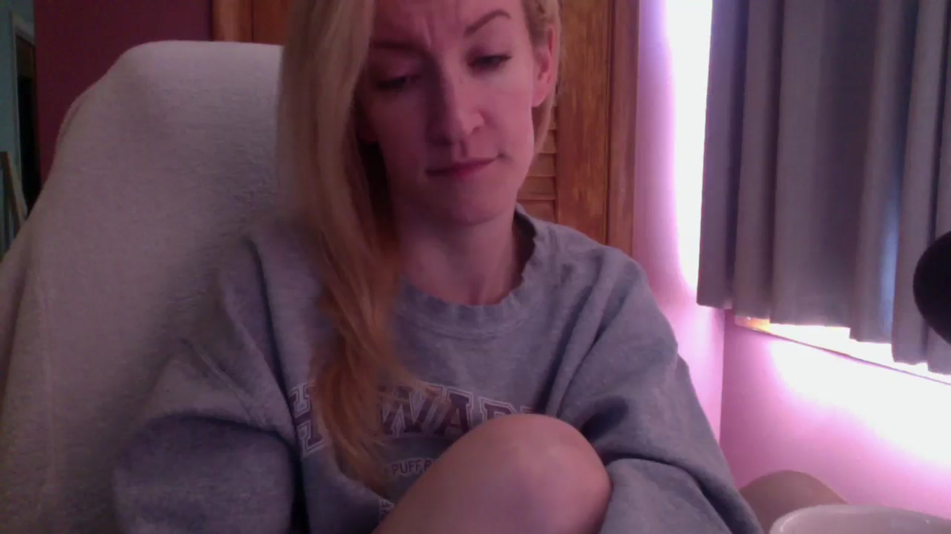 Gallery image thumbnail from KittyDarlingg's myfreecams stream on, 10/03/2023, 15:45 image 20 of 20