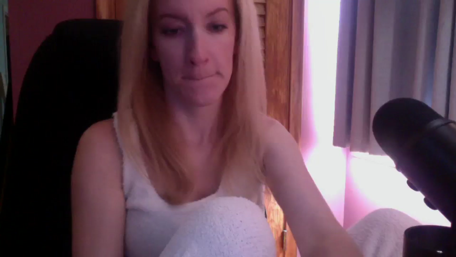 Gallery image thumbnail from KittyDarlingg's myfreecams stream on, 10/05/2023, 16:57 image 20 of 20