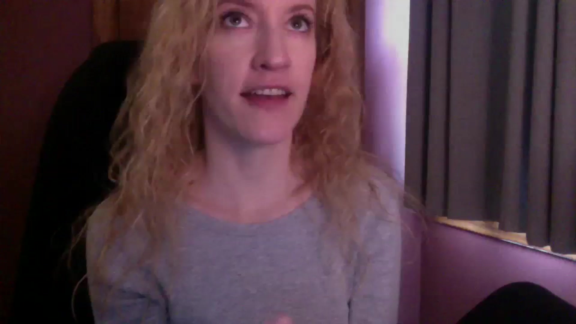 Gallery image thumbnail from KittyDarlingg's myfreecams stream on, 10/19/2023, 17:29 image 9 of 20