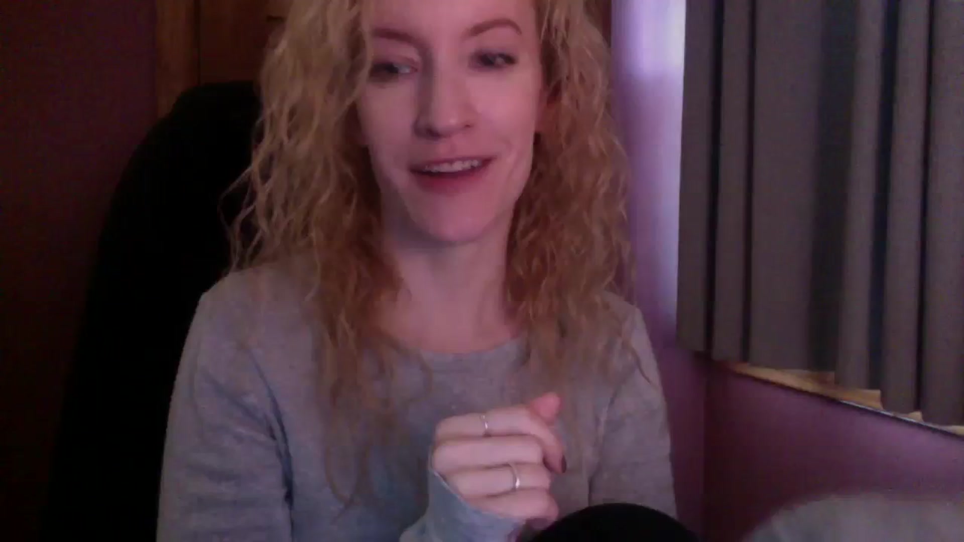 Gallery image thumbnail from KittyDarlingg's myfreecams stream on, 10/19/2023, 17:29 image 17 of 20
