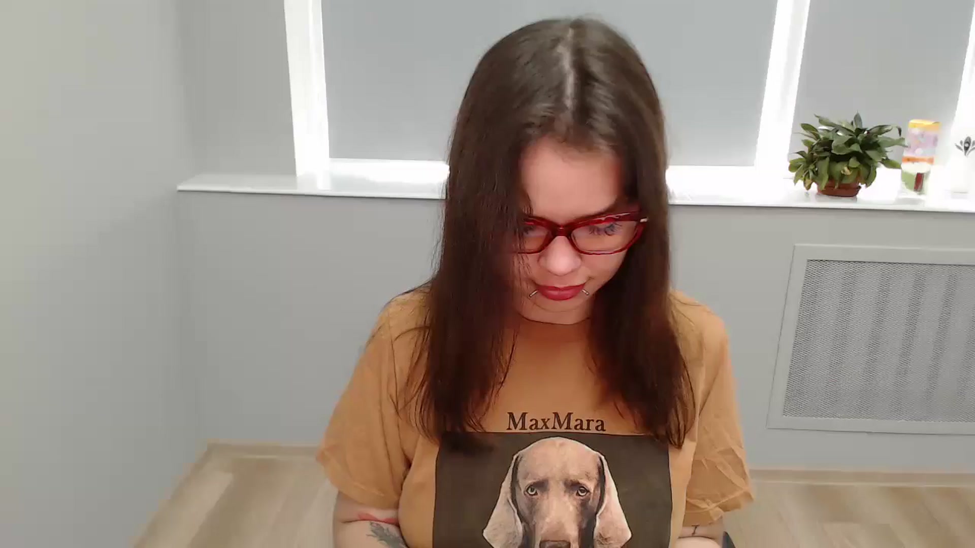 Gallery image thumbnail from KittyDelano's myfreecams stream on, 06/30/2024, 08:59 image 1 of 20